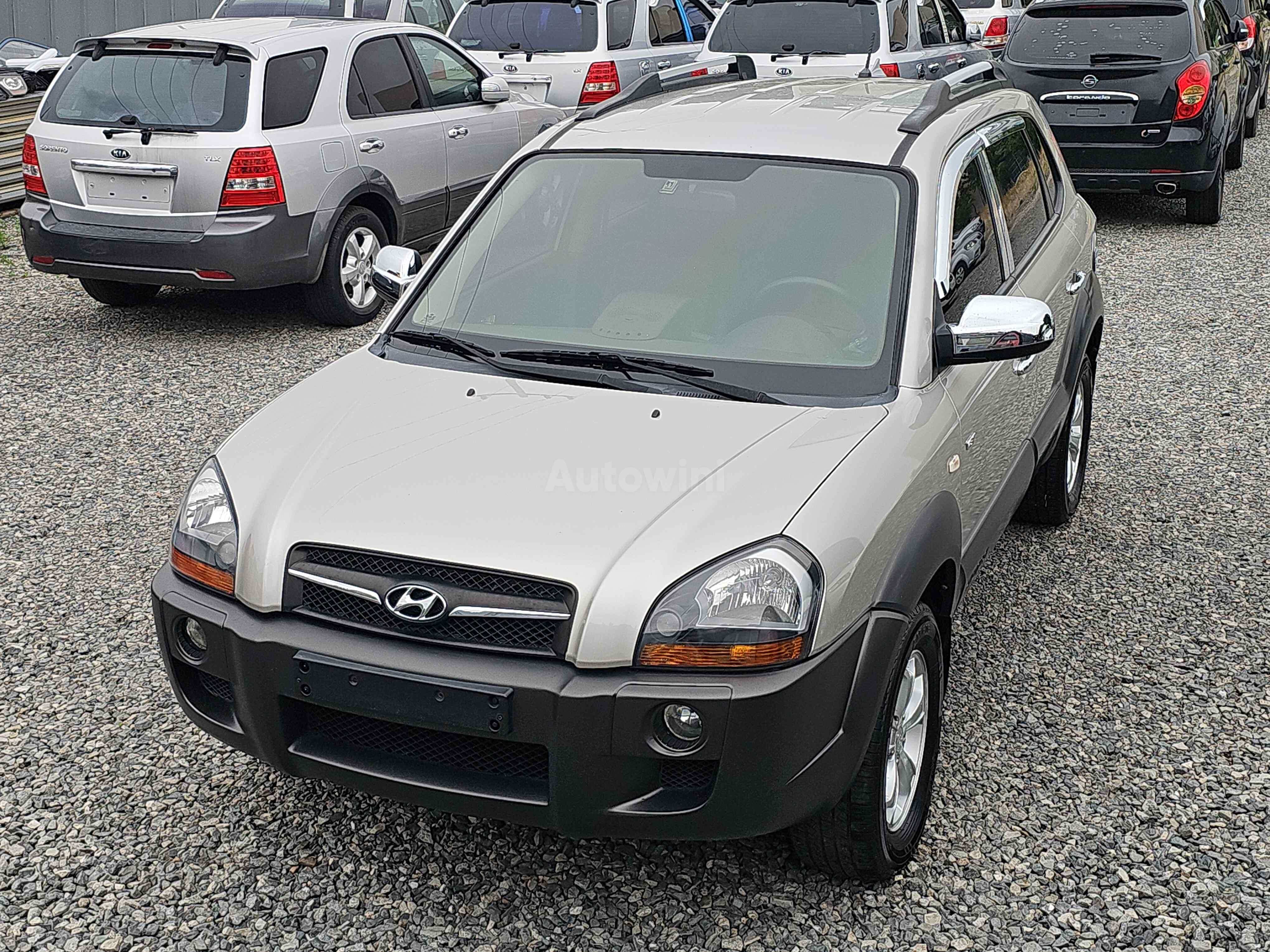 2009 HYUNDAI TUCSON VIN: KMHJN81VP9U019797