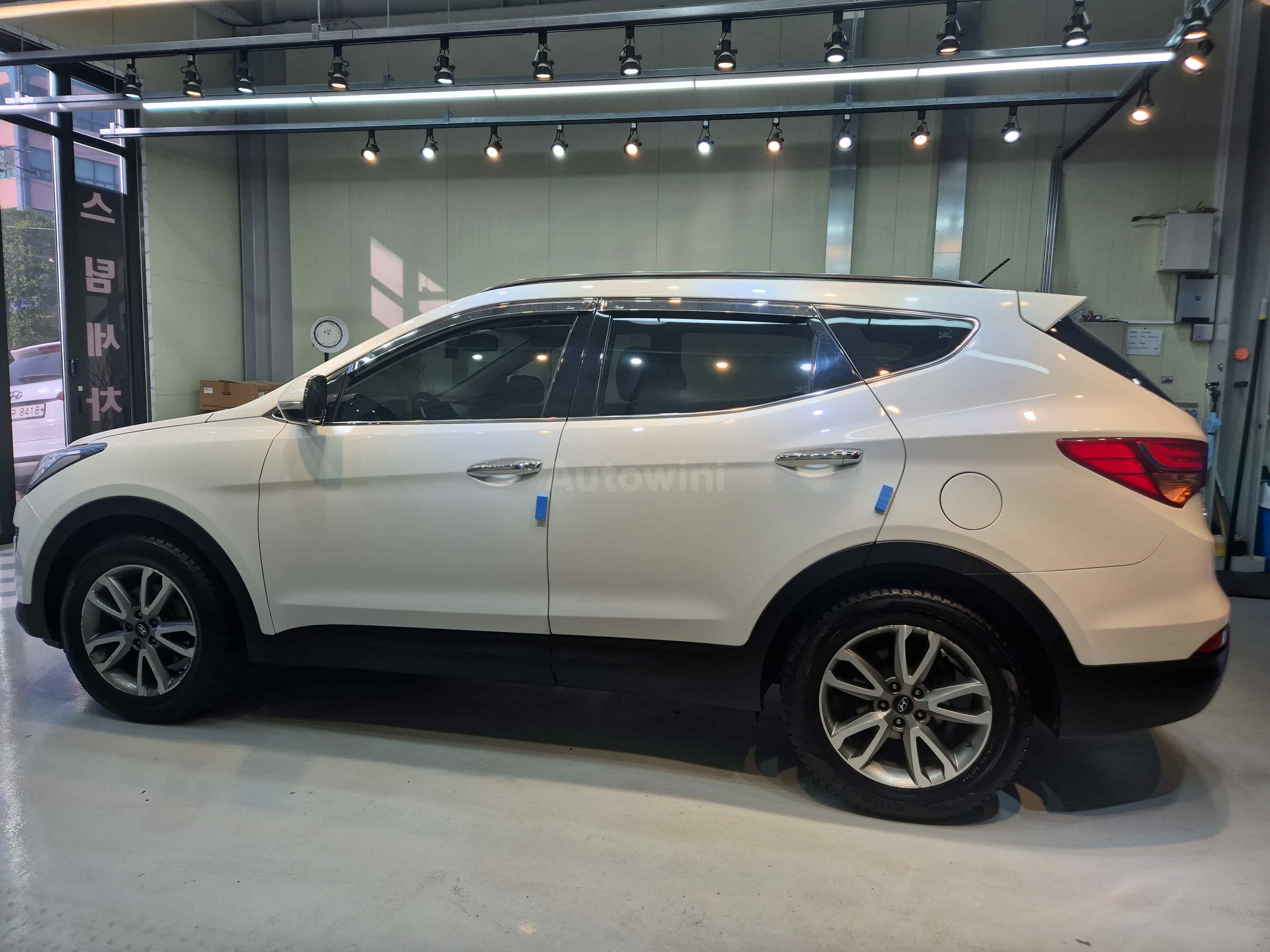 2015 HYUNDAI SANTAFE VIN: KMHSU81UBFU306576