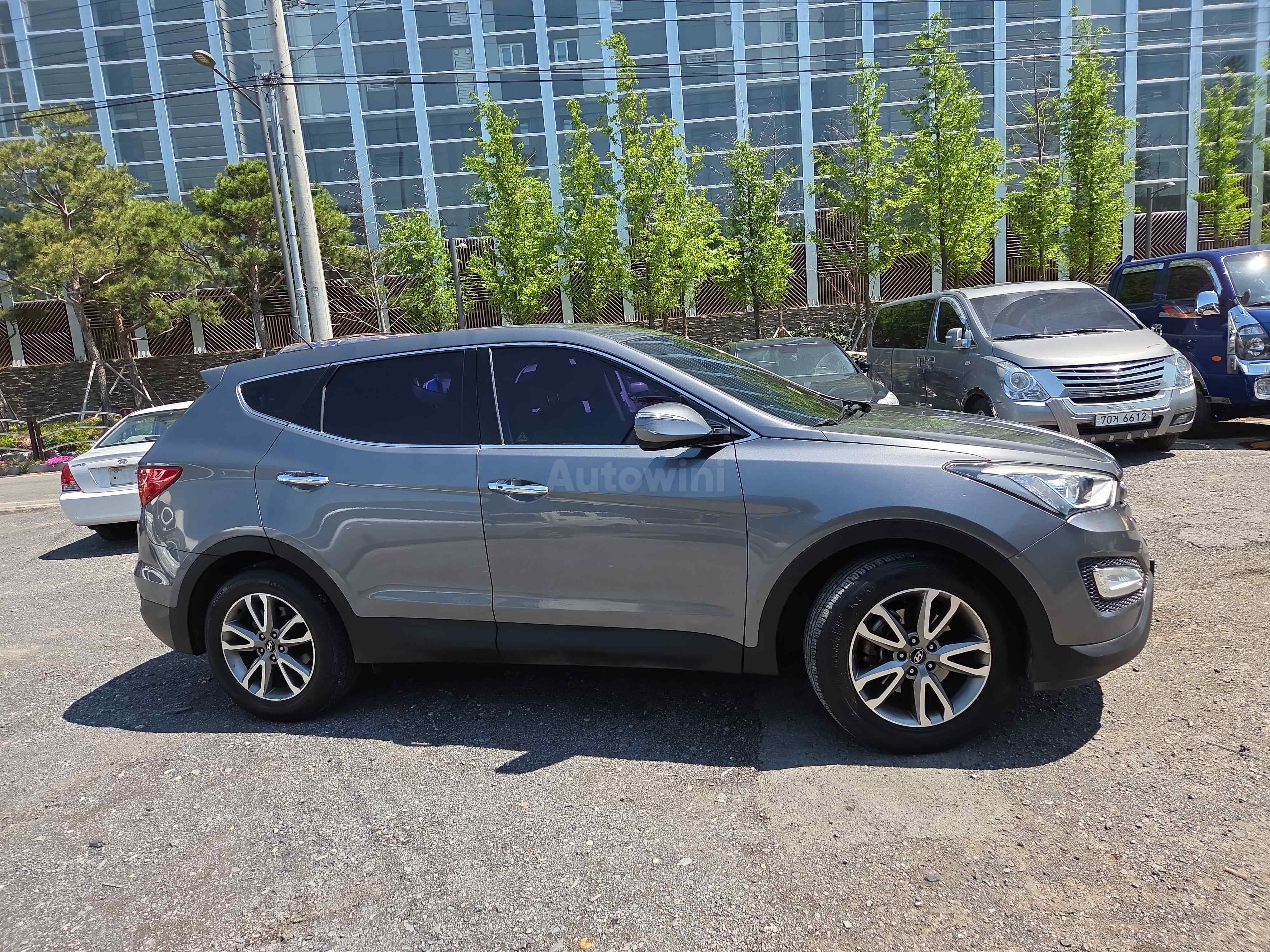 2013 HYUNDAI SANTAFE VIN: KMHSU81UBDU009183