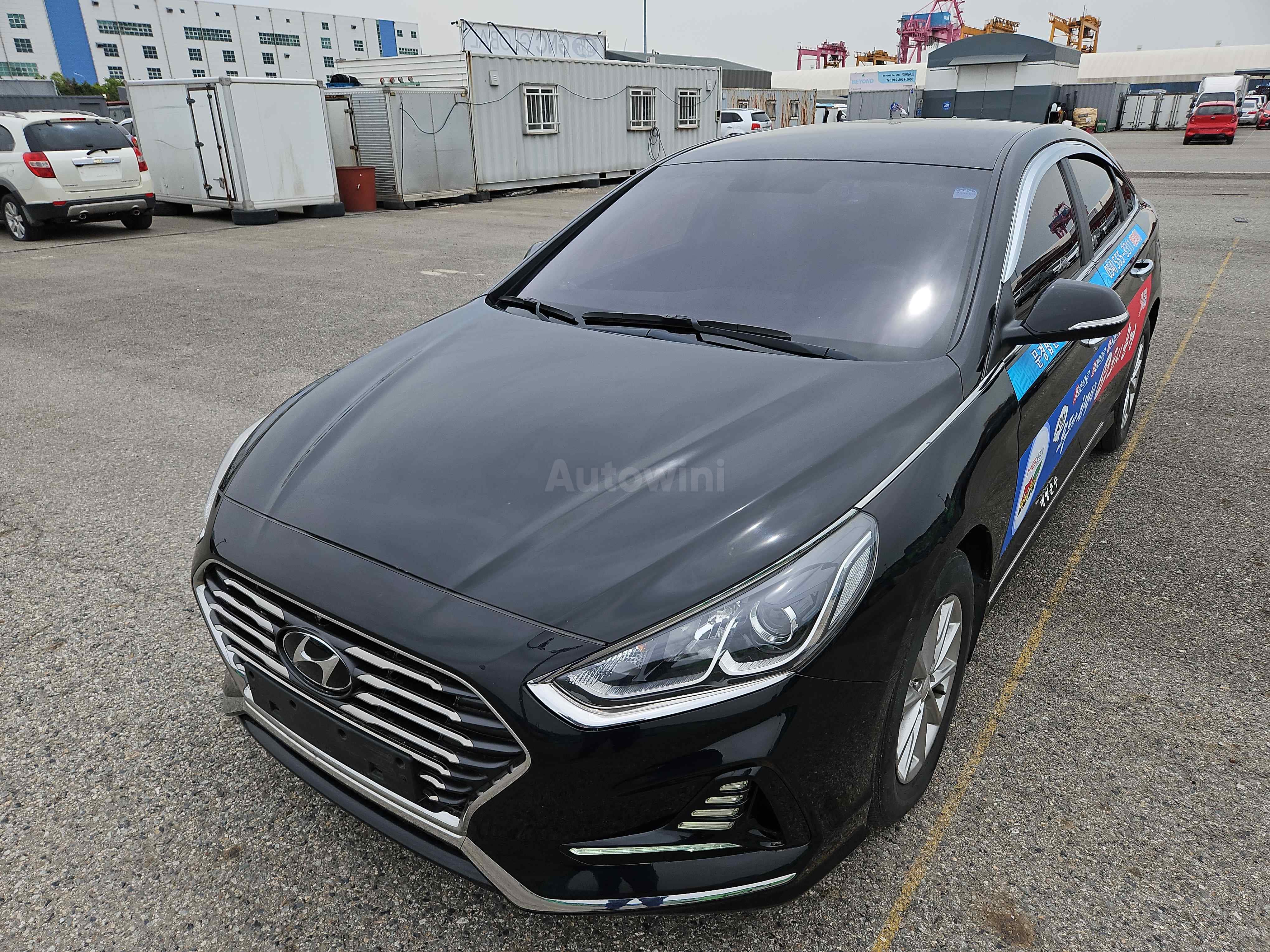 2018 HYUNDAI SONATA VIN: KMHE341DBJA421157