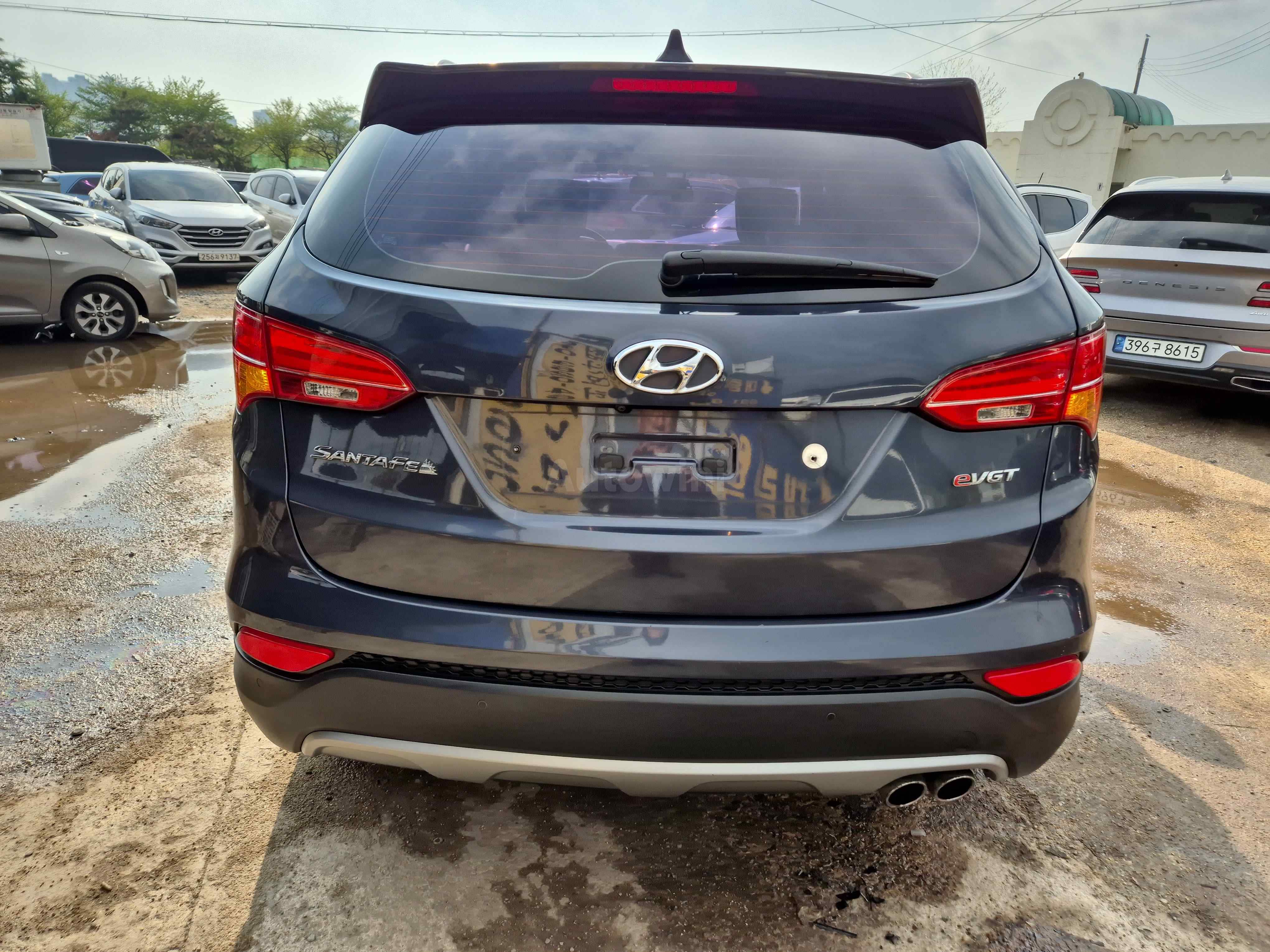 2015 HYUNDAI SANTAFE VIN: KMHSW81UBFU488669