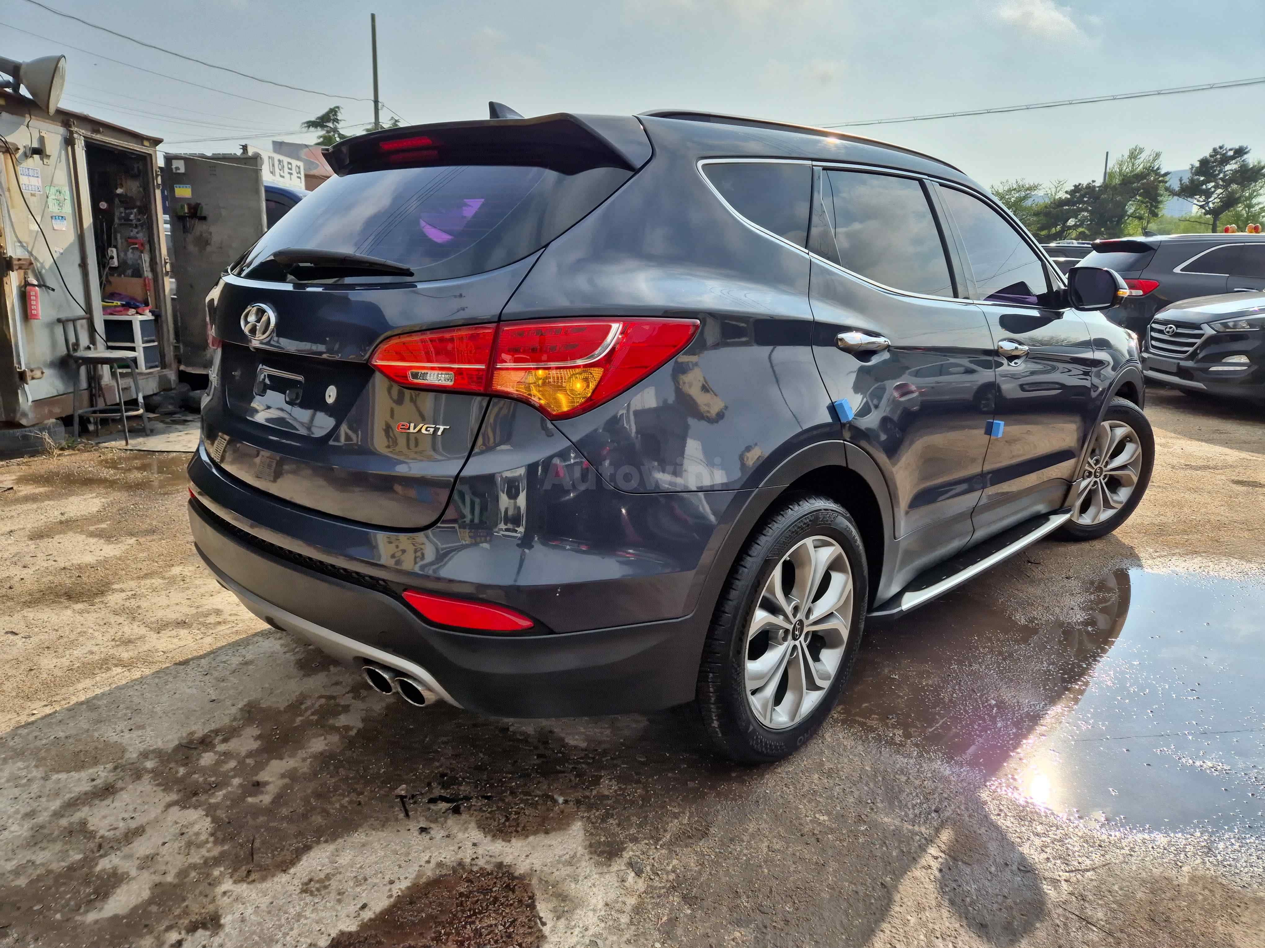 2015 HYUNDAI SANTAFE VIN: KMHSW81UBFU488669