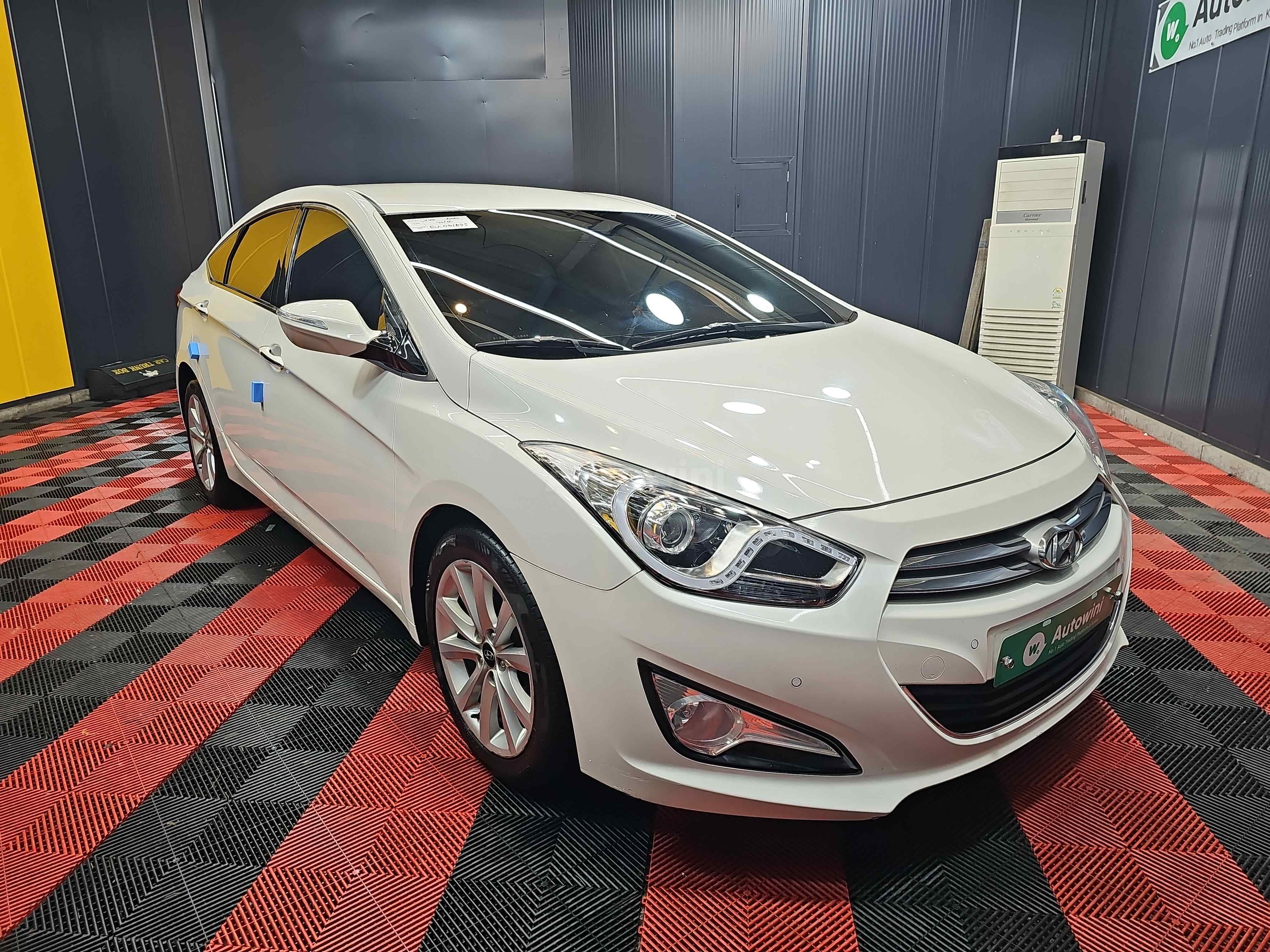 2014 HYUNDAI I40 VIN: KMHLB41UBEU031895