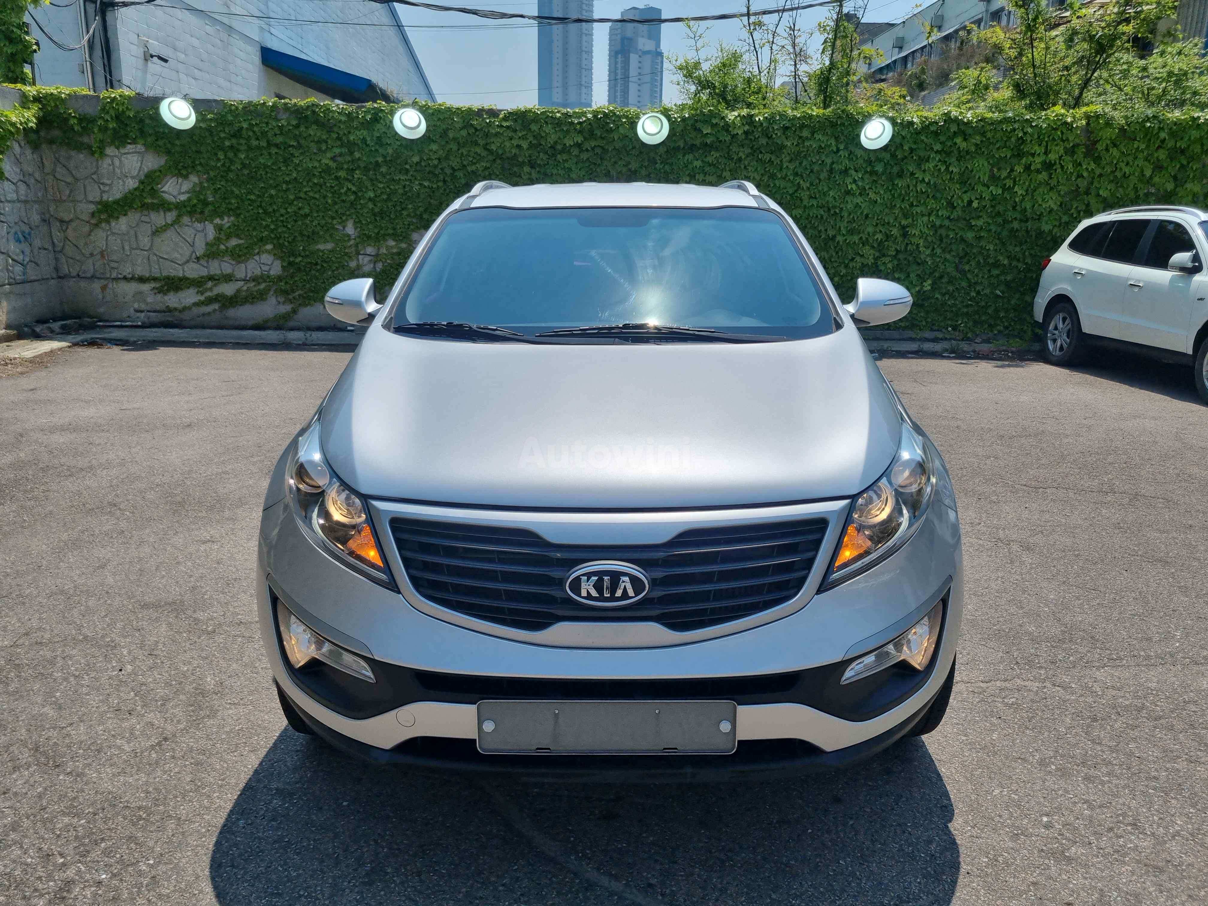 2011 KIA SPORTAGE VIN: KNAPC813BBK079135