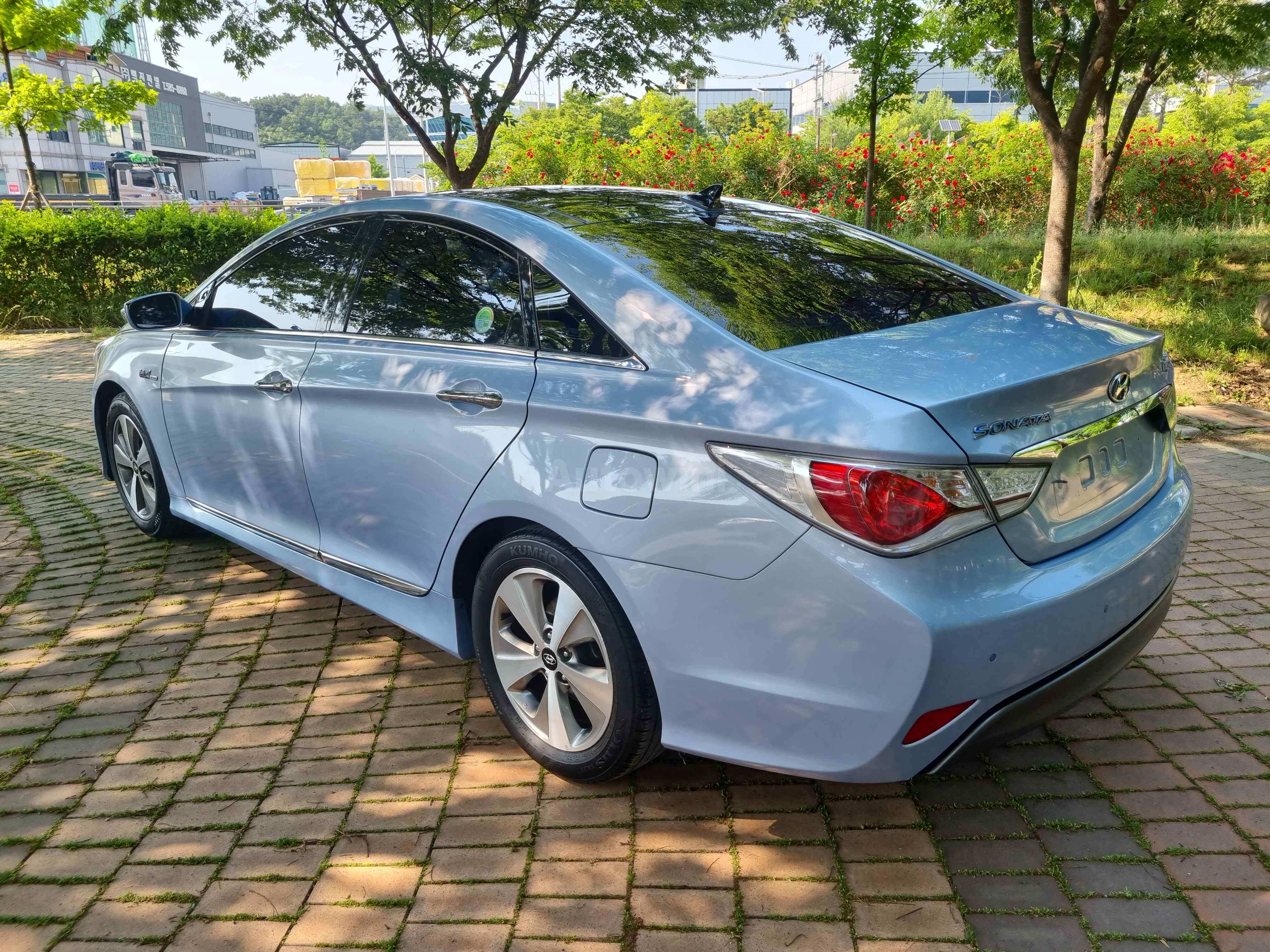 2012 HYUNDAI SONATA VIN: KMHEC415BCA008961
