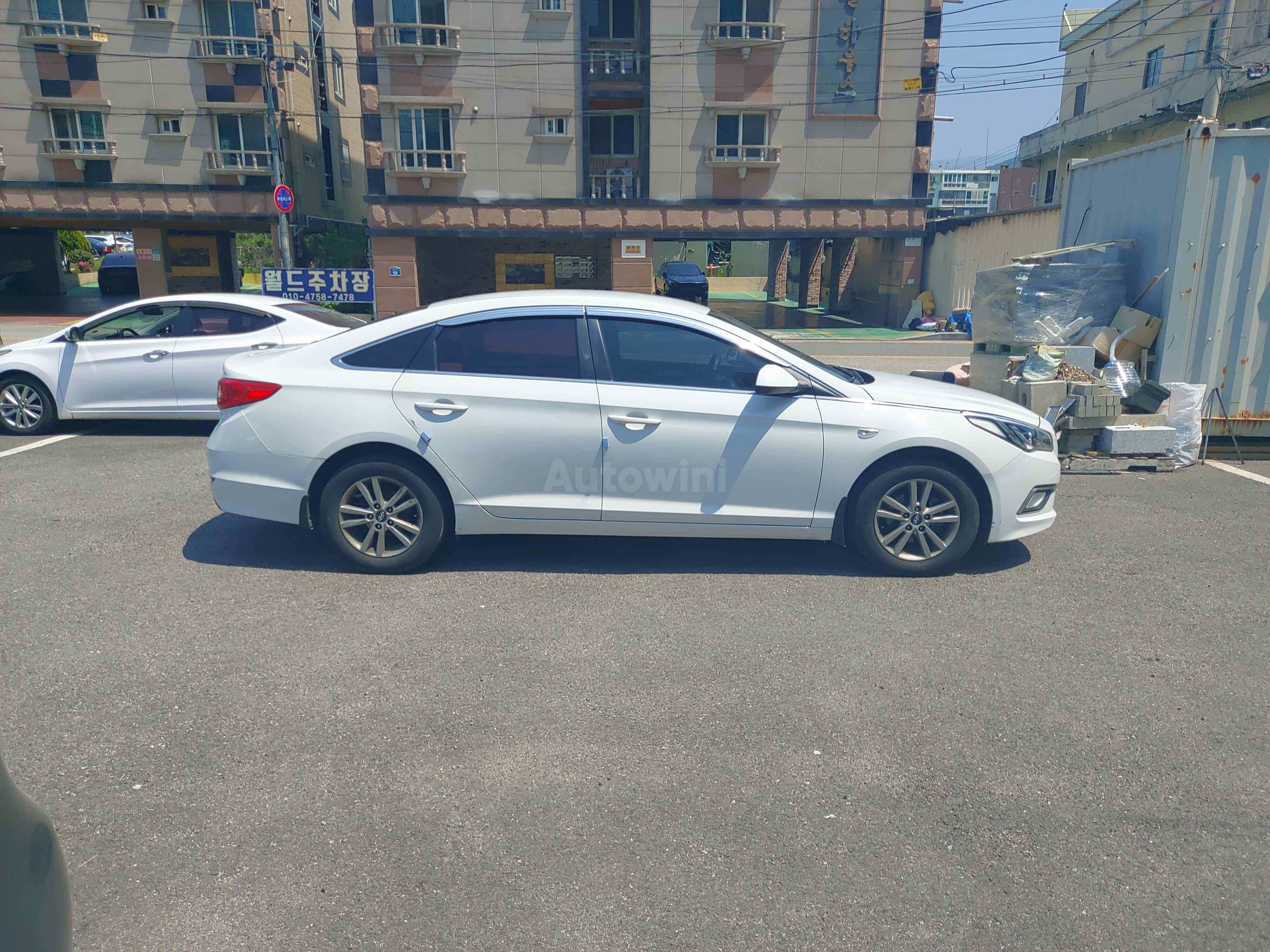 2017 HYUNDAI SONATA VIN: KMHE341DBHA364641