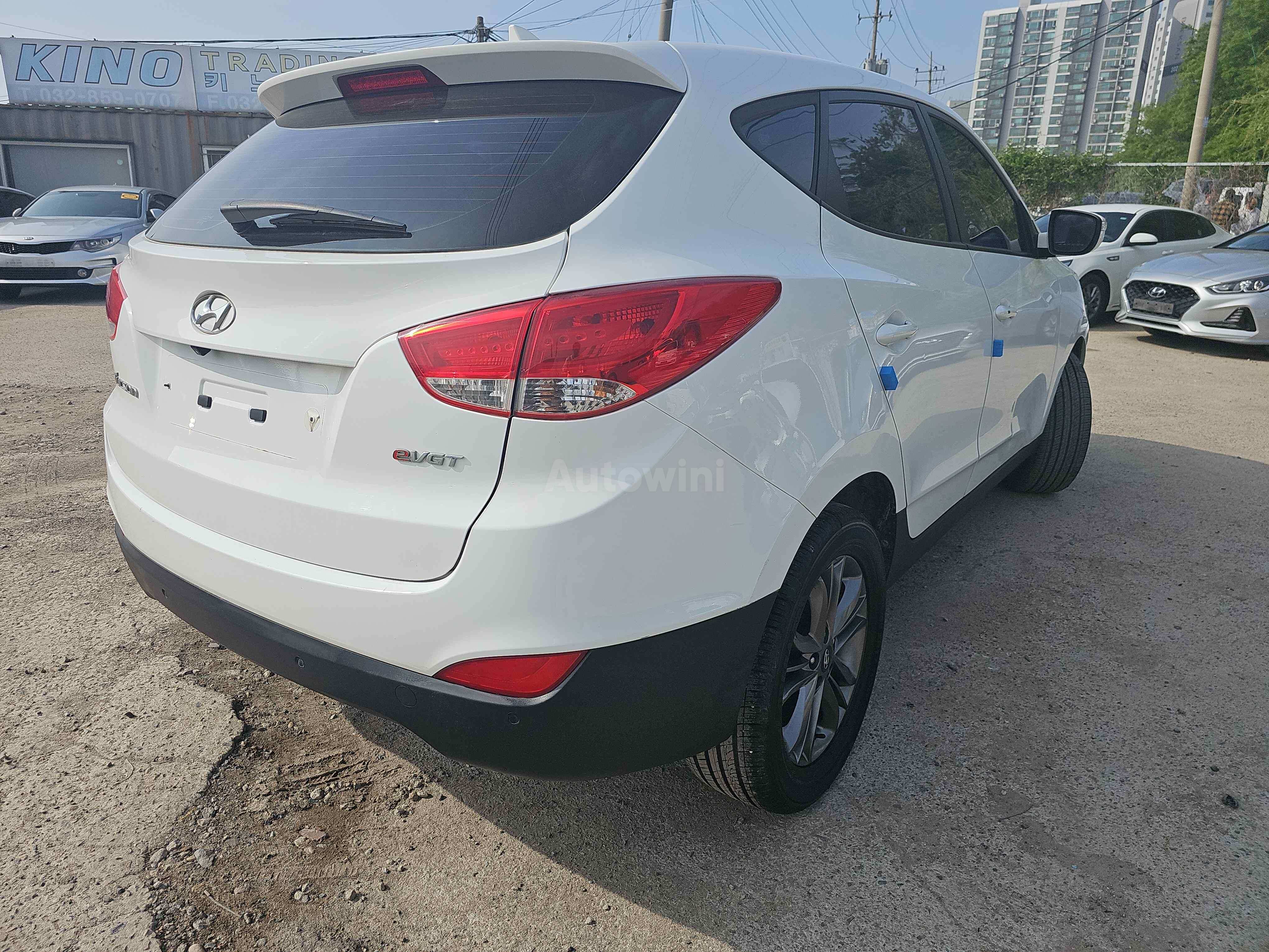 2014 HYUNDAI TUCSON VIN: KMHJT81VBEU789676