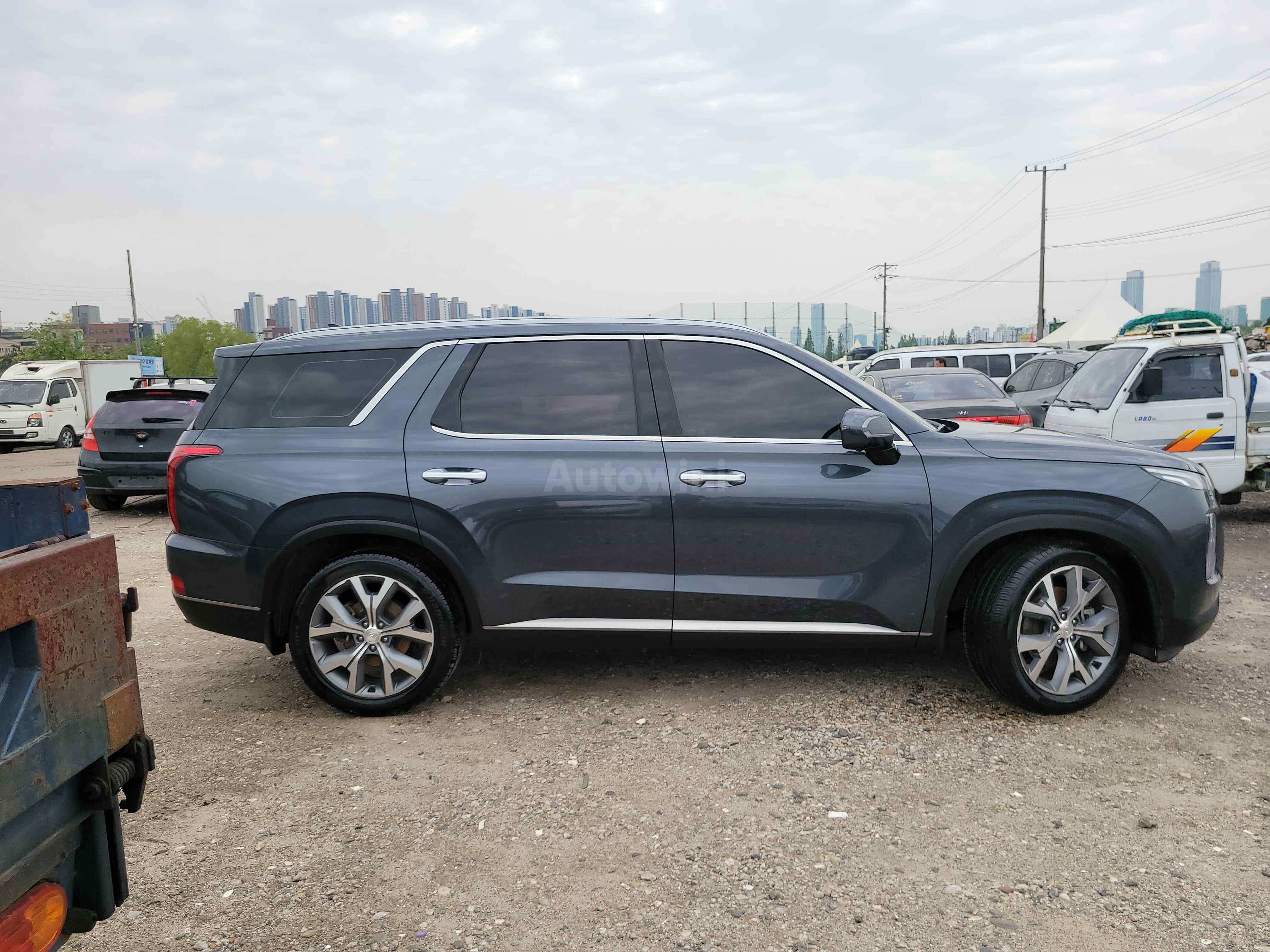 2019 HYUNDAI PALISADE VIN: KMHR381EBKU004903