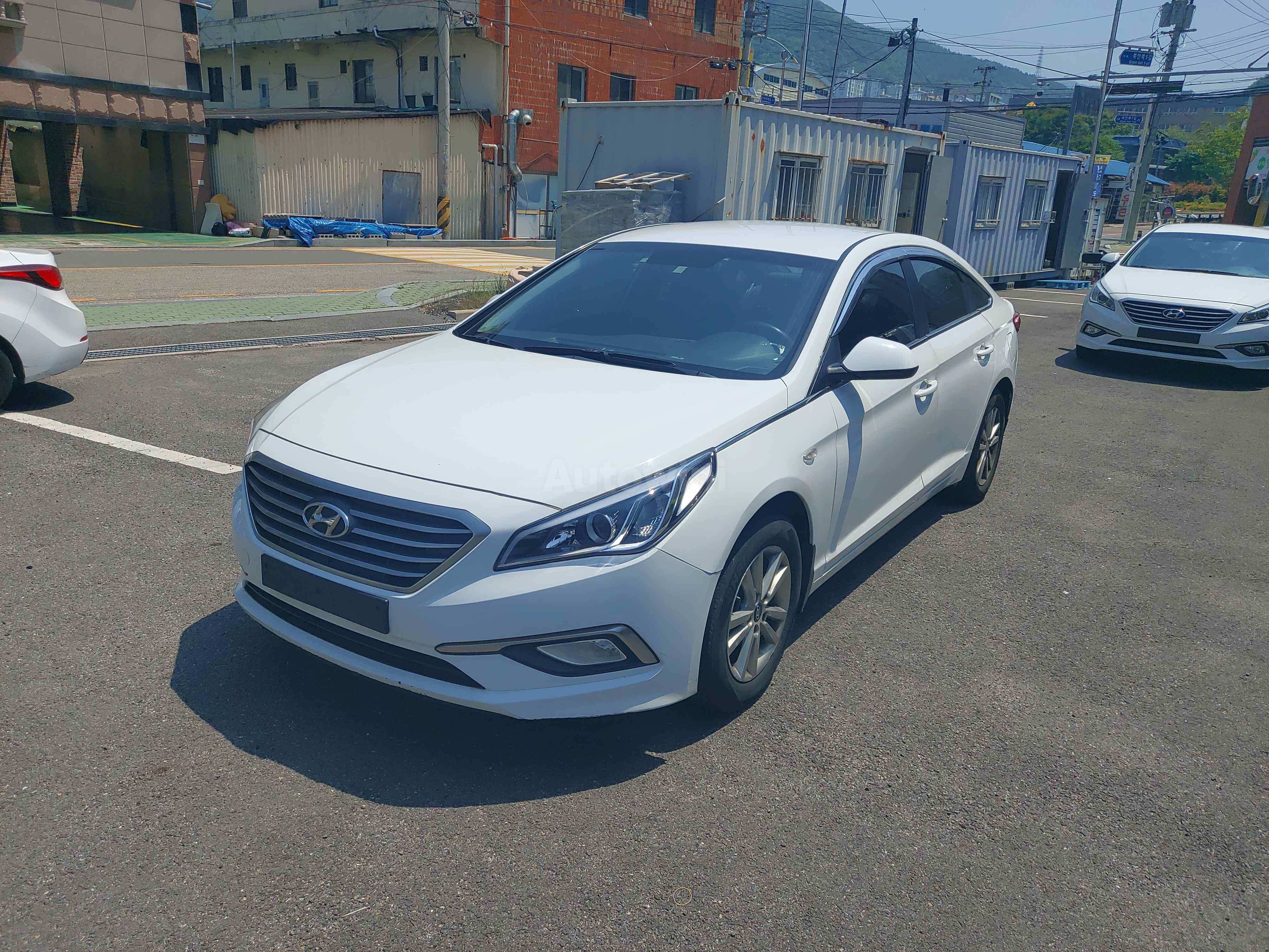 2017 HYUNDAI SONATA VIN: KMHE341DBHA364590