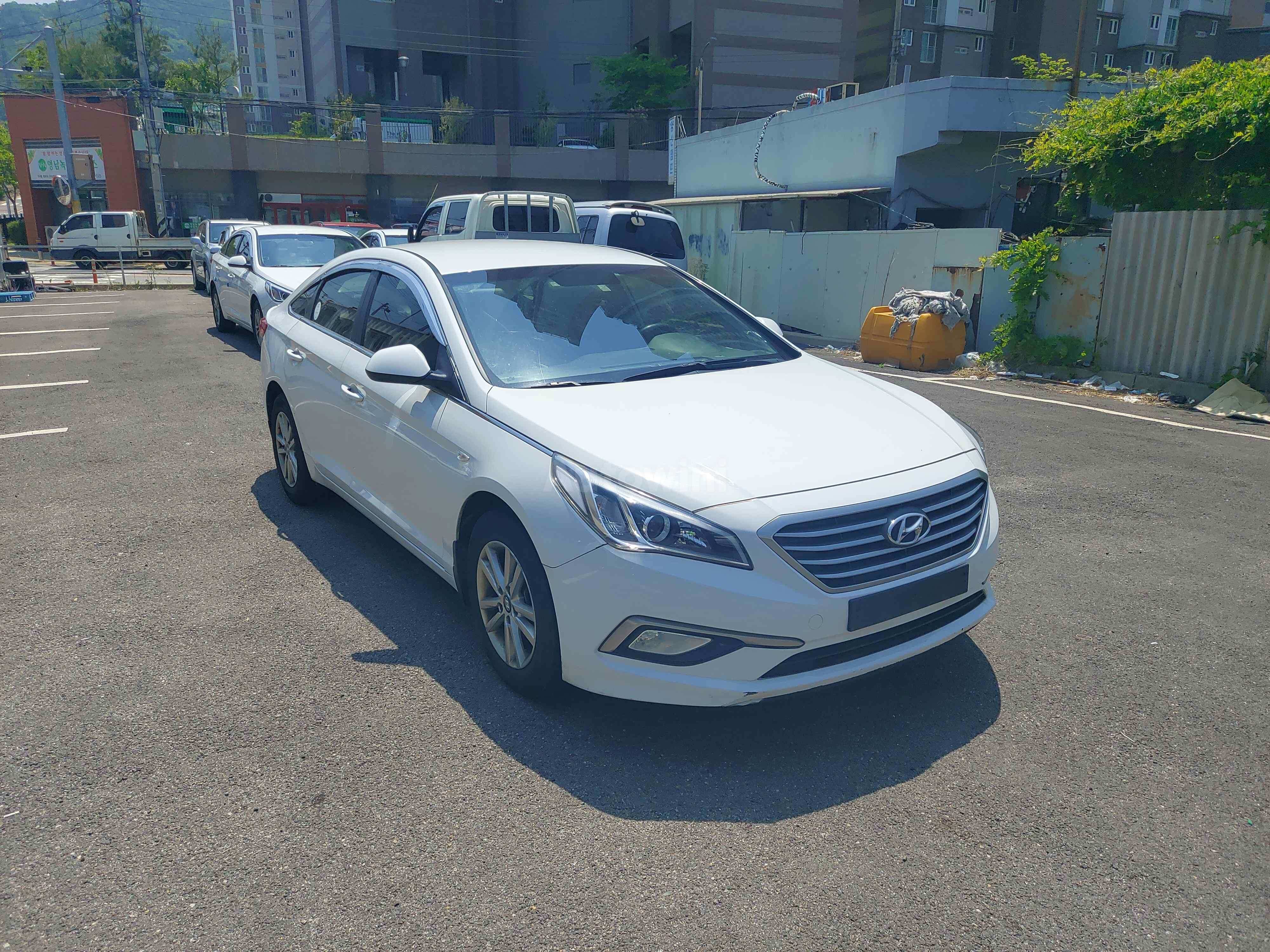 2017 HYUNDAI SONATA VIN: KMHE341DBHA364590