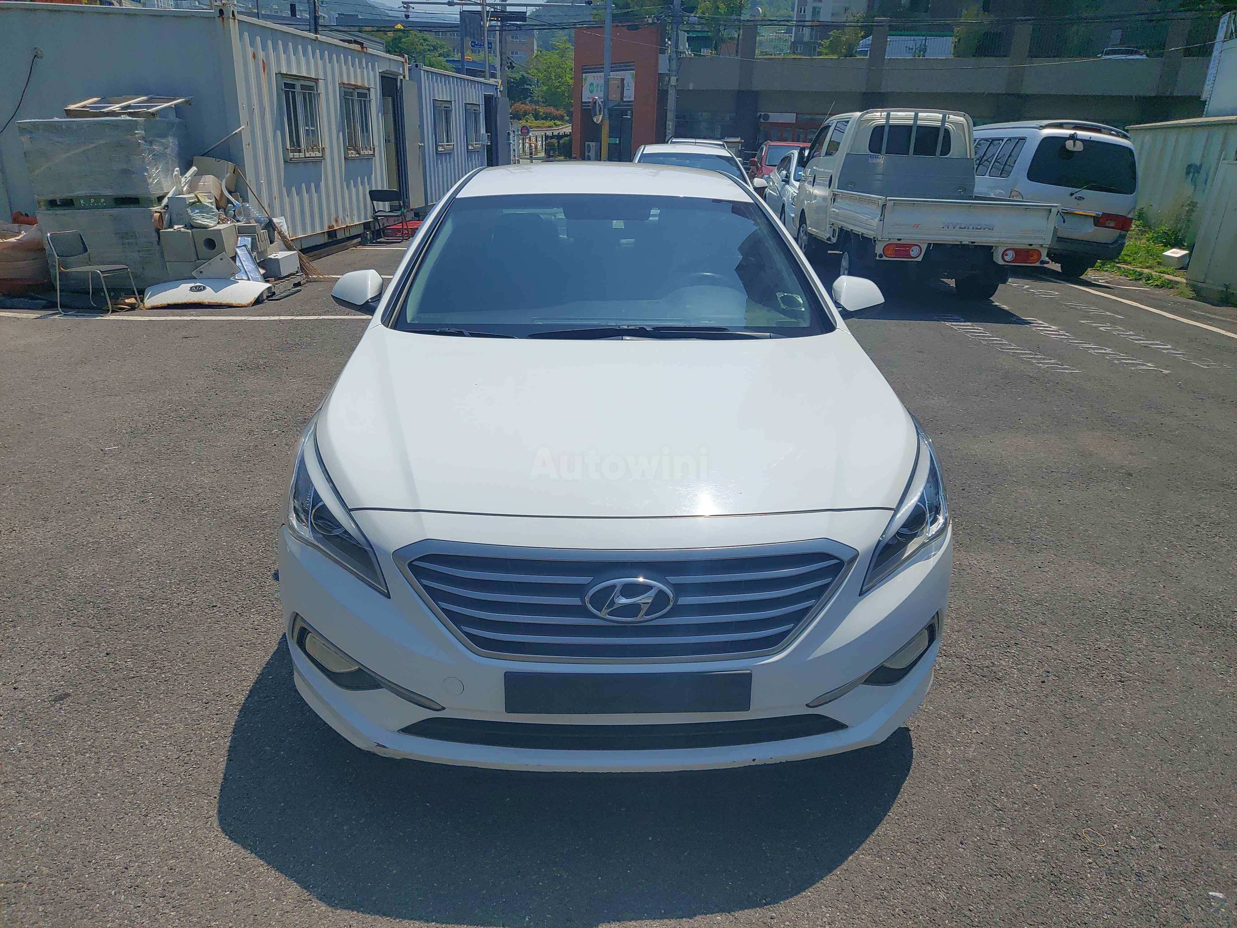 2017 HYUNDAI SONATA VIN: KMHE341DBHA364590