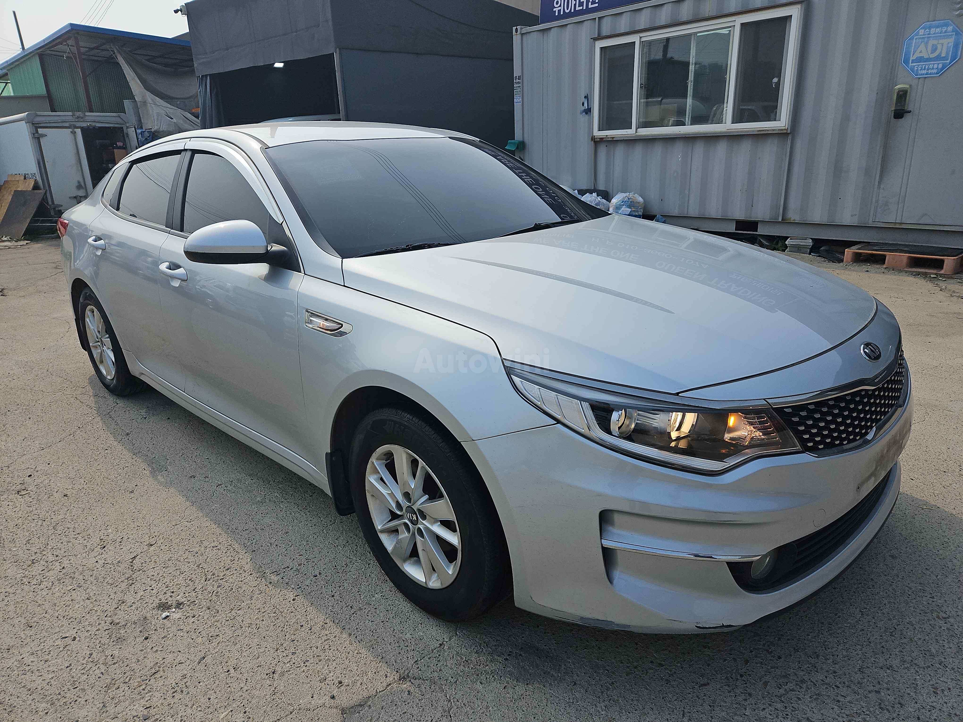 2016 KIA K5 VIN: KNAGU416BGA028290