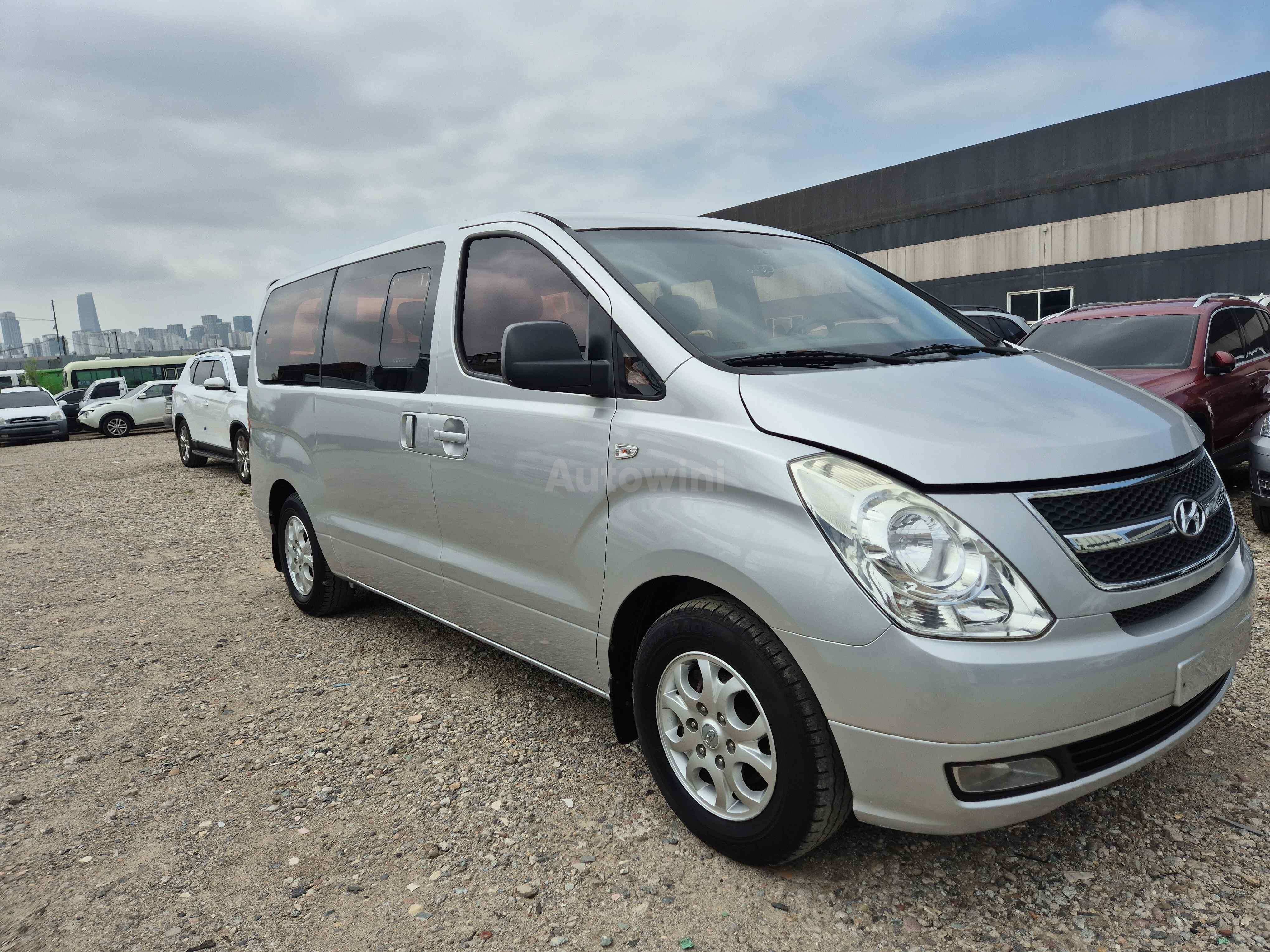 2010 HYUNDAI STAREX VIN: KMJWA37JBAU193259
