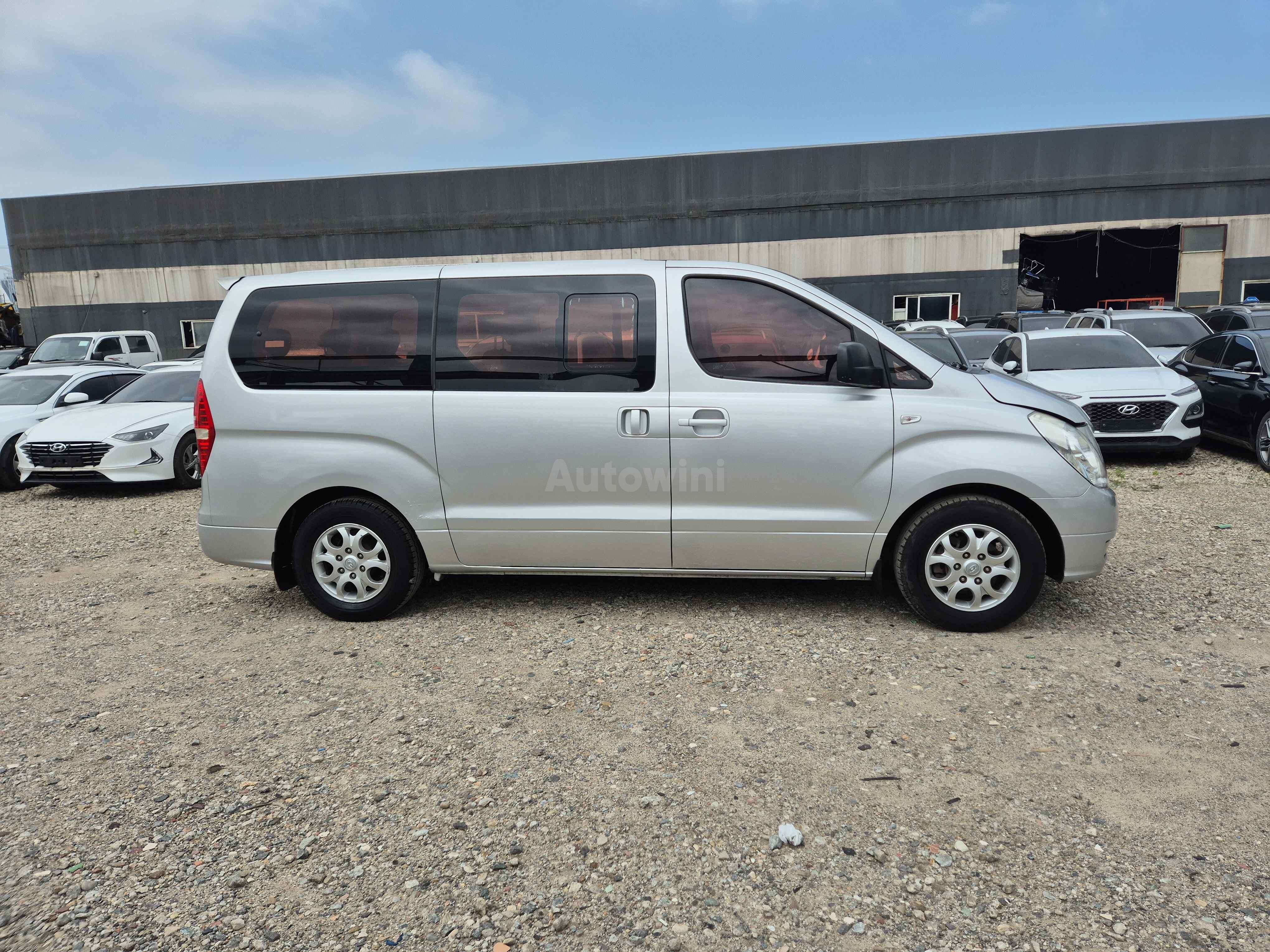 2010 HYUNDAI STAREX VIN: KMJWA37JBAU193259
