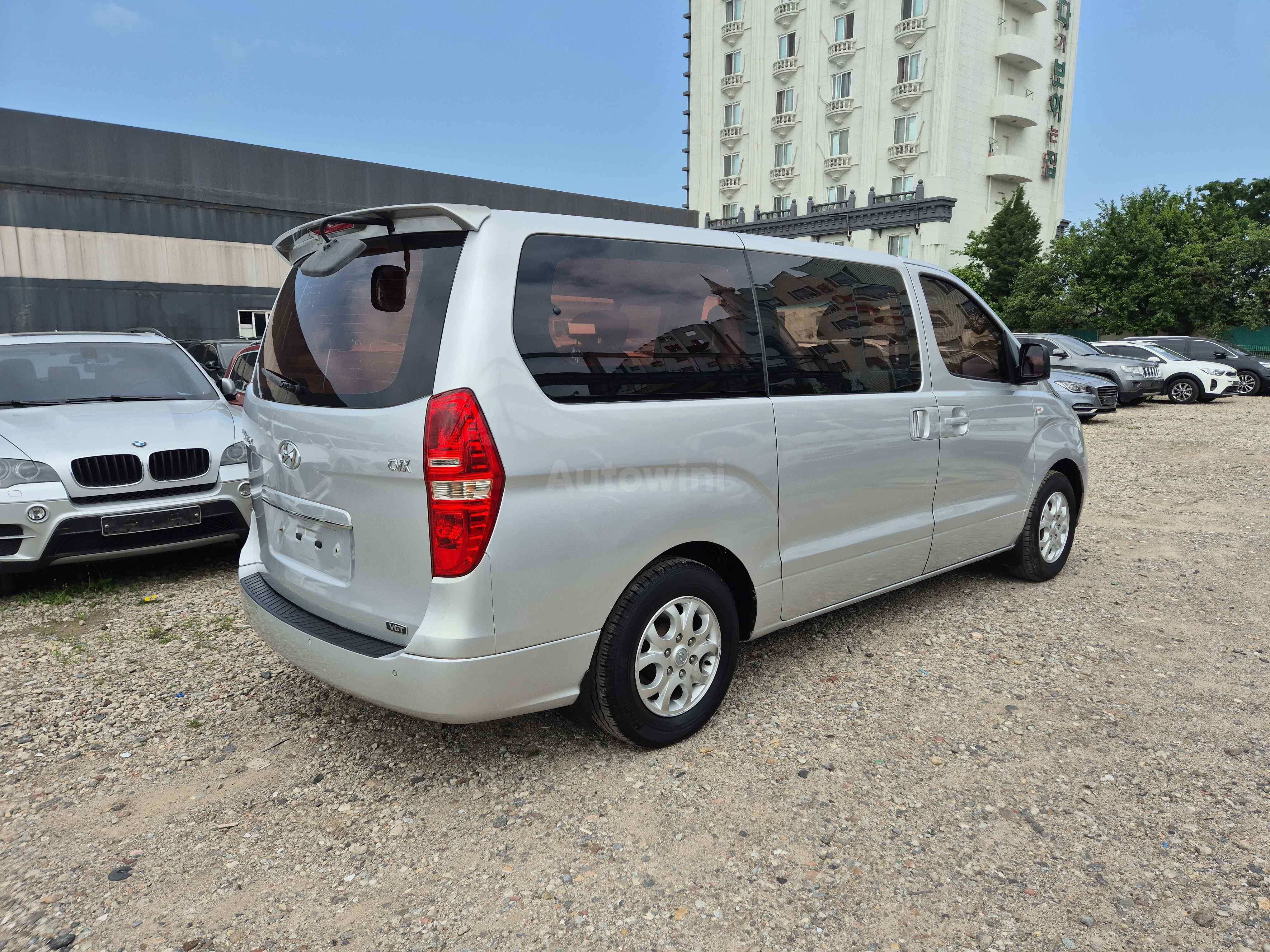 2010 HYUNDAI STAREX VIN: KMJWA37JBAU193259