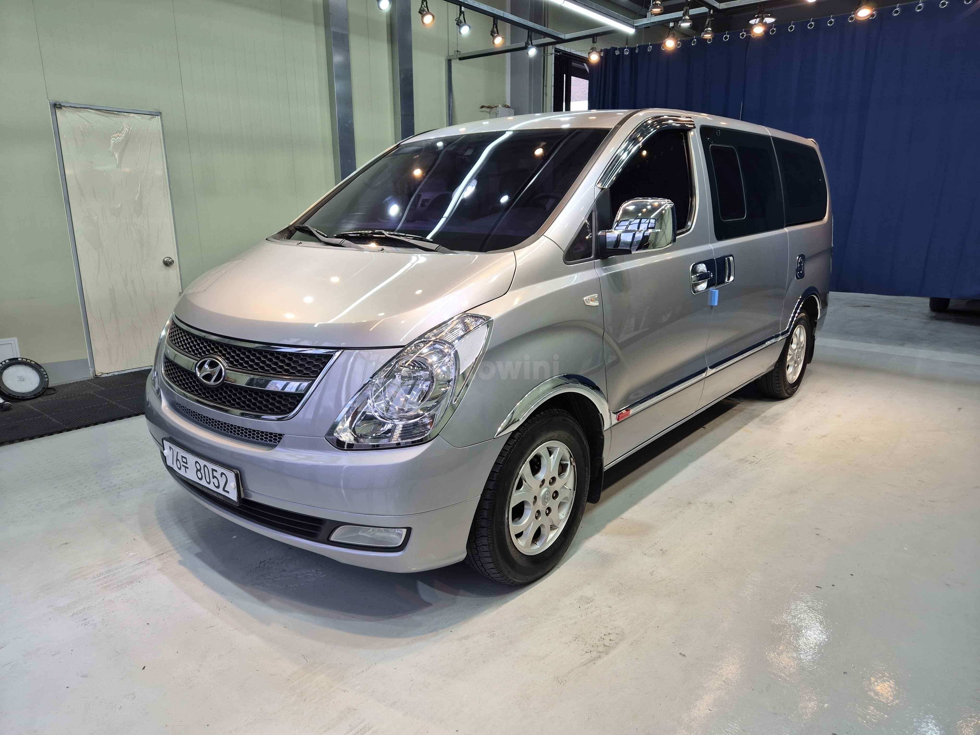 2016 HYUNDAI STAREX VIN: KMJWA37KBGU757067