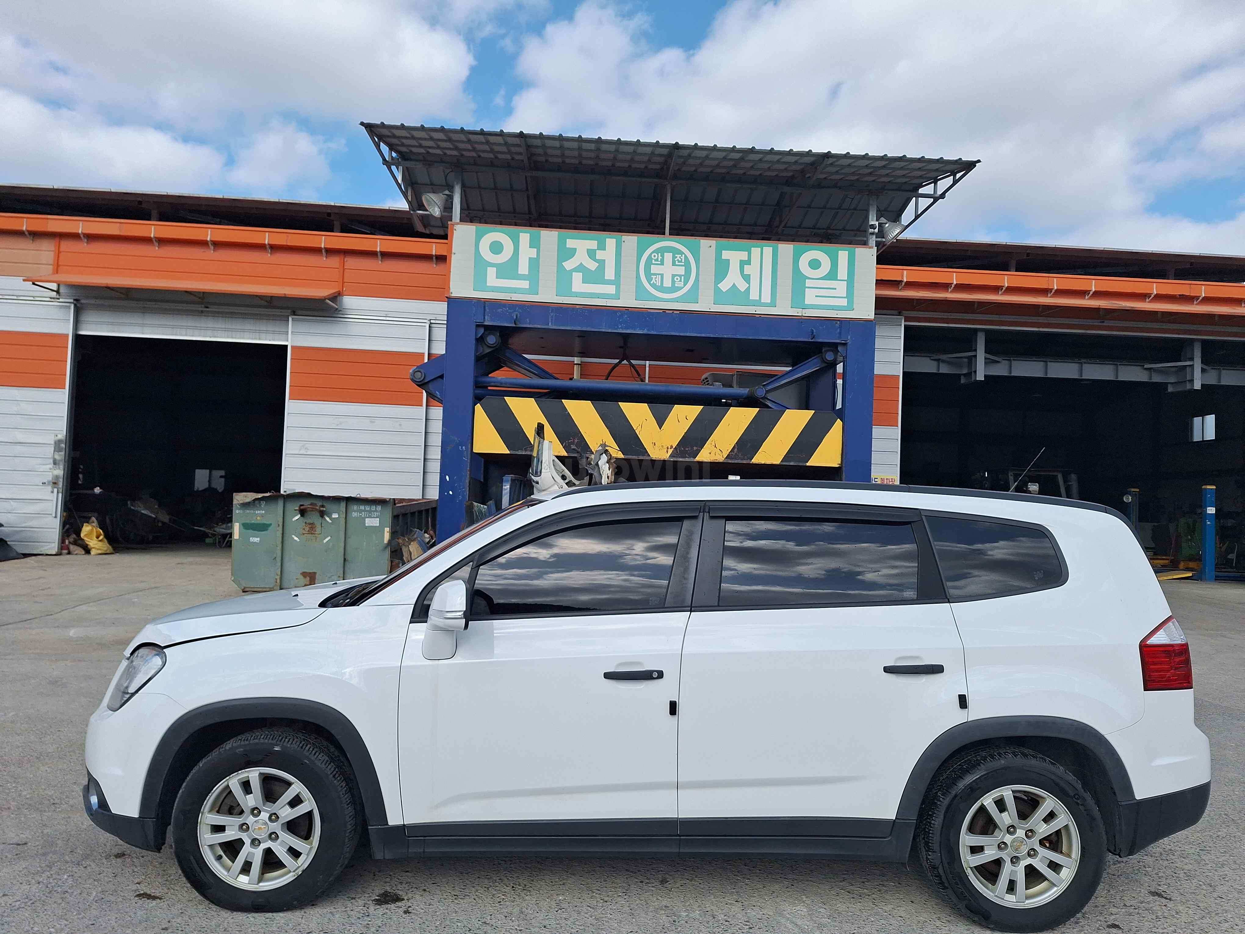 2016 CHEVROLET ORLANDO VIN: KLAYA75ADGK320634