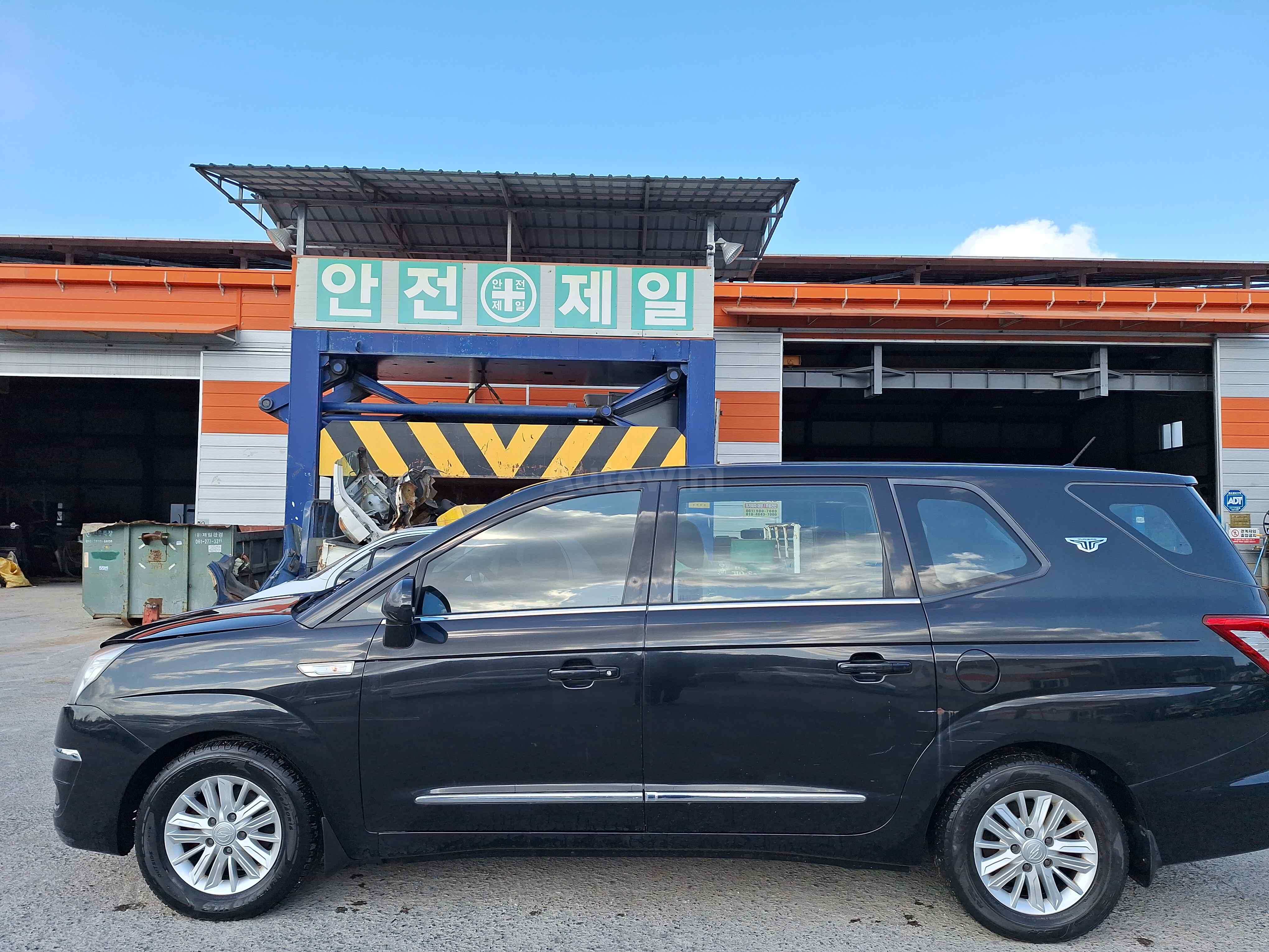 2015 KGM (SSANGYONG) KORANDO VIN: KPDKFDNN1FP103059