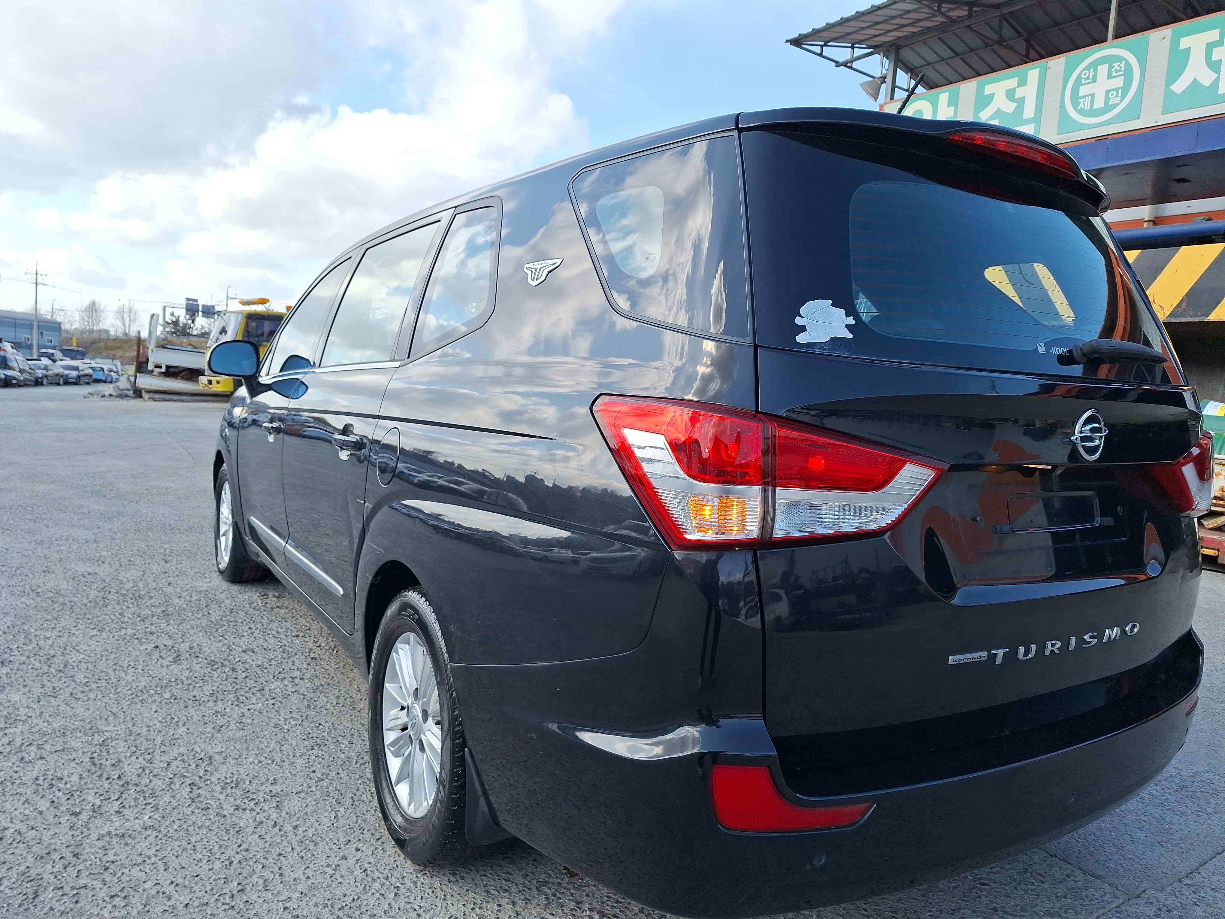 2015 KGM (SSANGYONG) KORANDO VIN: KPDKFDNN1FP103059