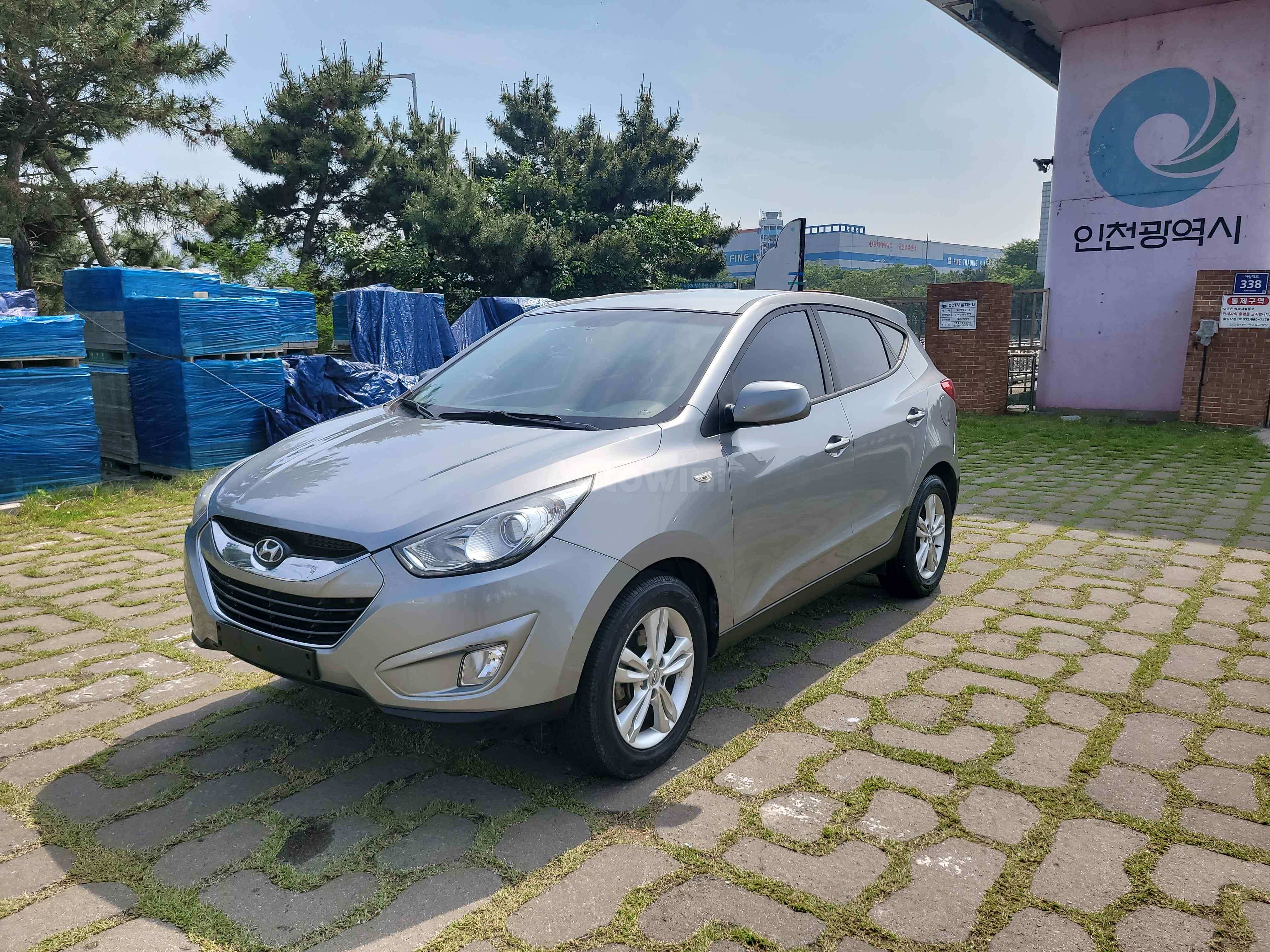 2012 HYUNDAI TUCSON VIN: KMHJT81VBCU355908