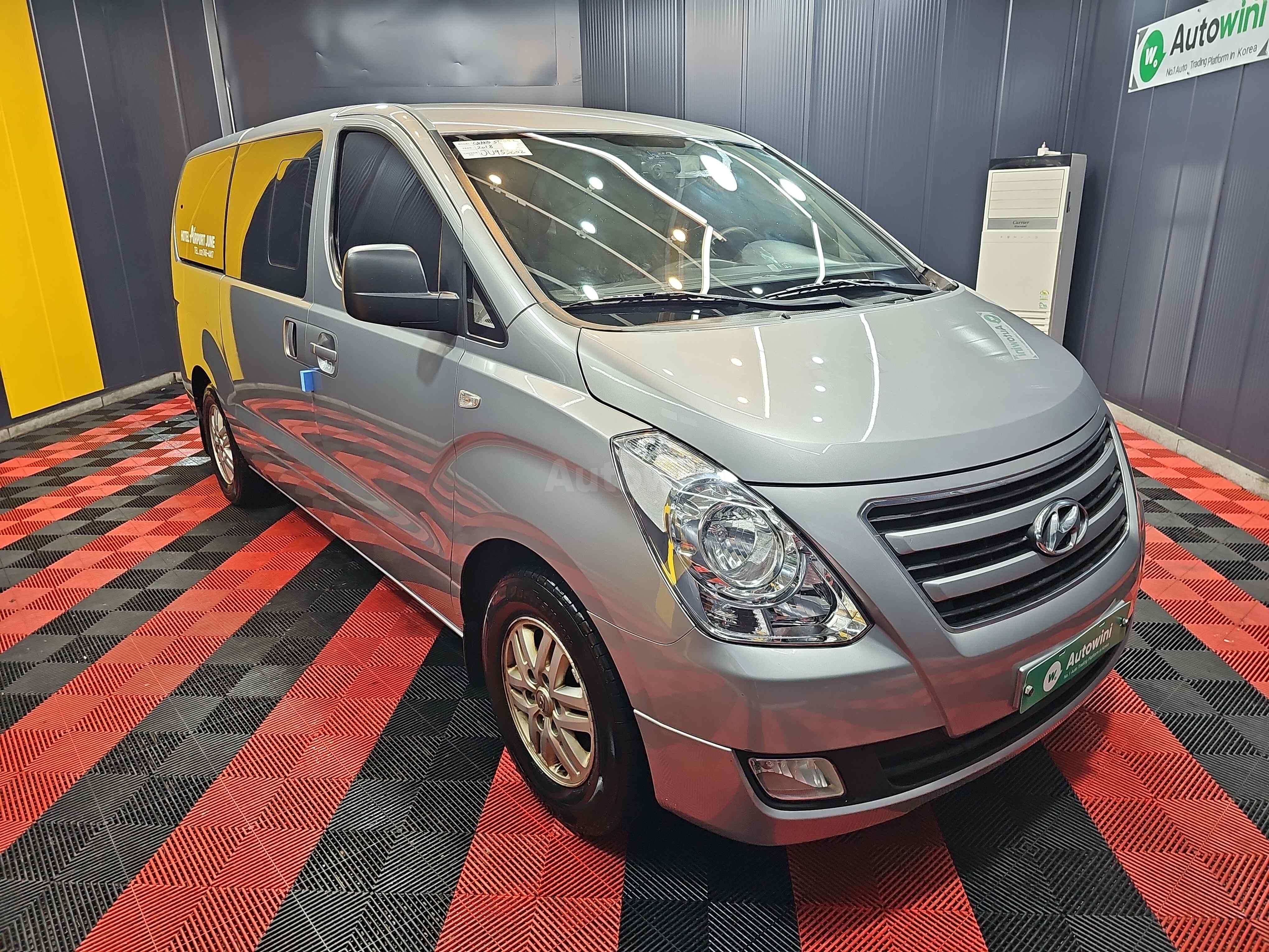 2018 HYUNDAI STAREX VIN: KMJWA37KAJU953602