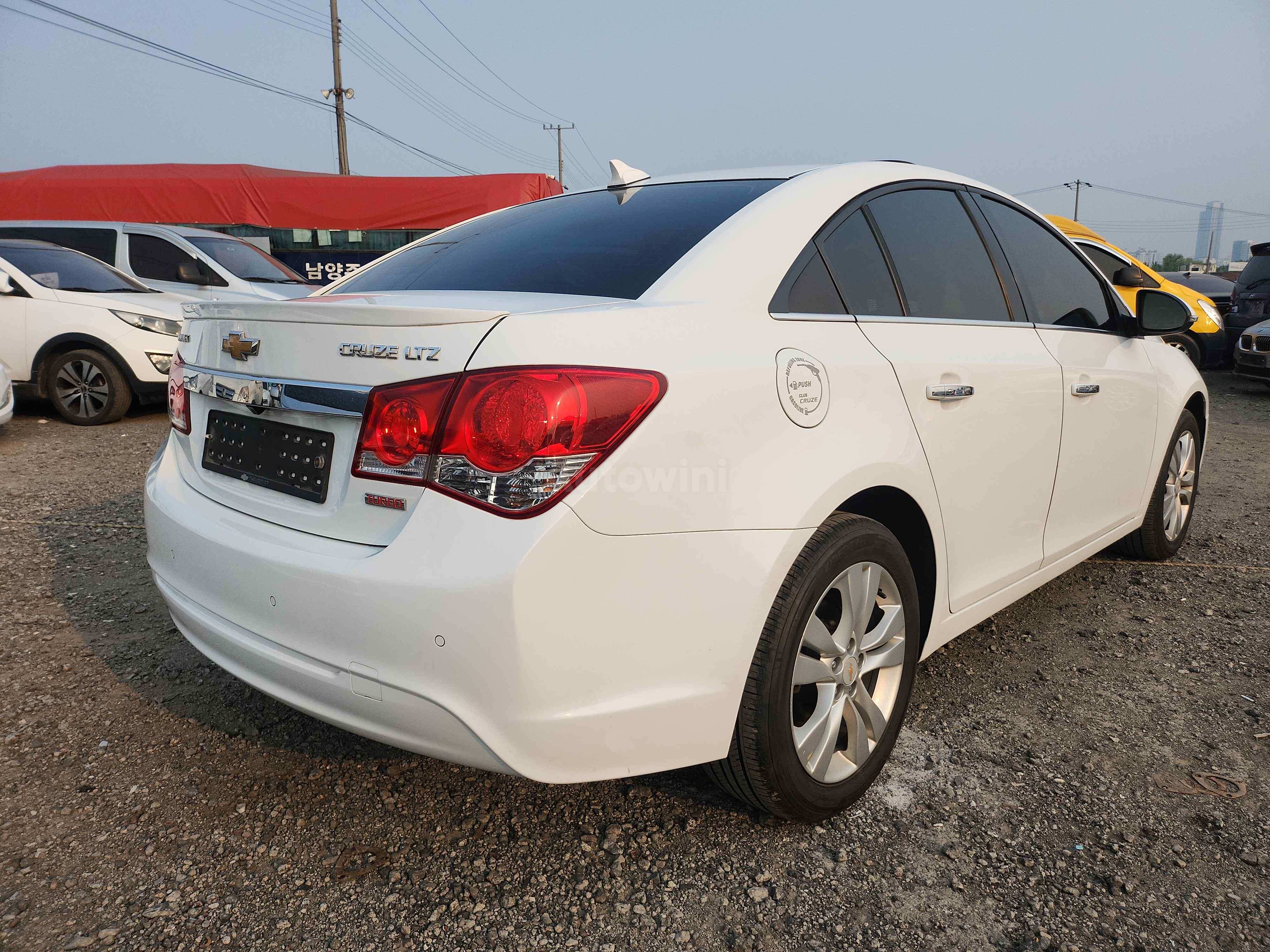 2014 CHEVROLET CRUZE VIN: KLAJA698DEK551822