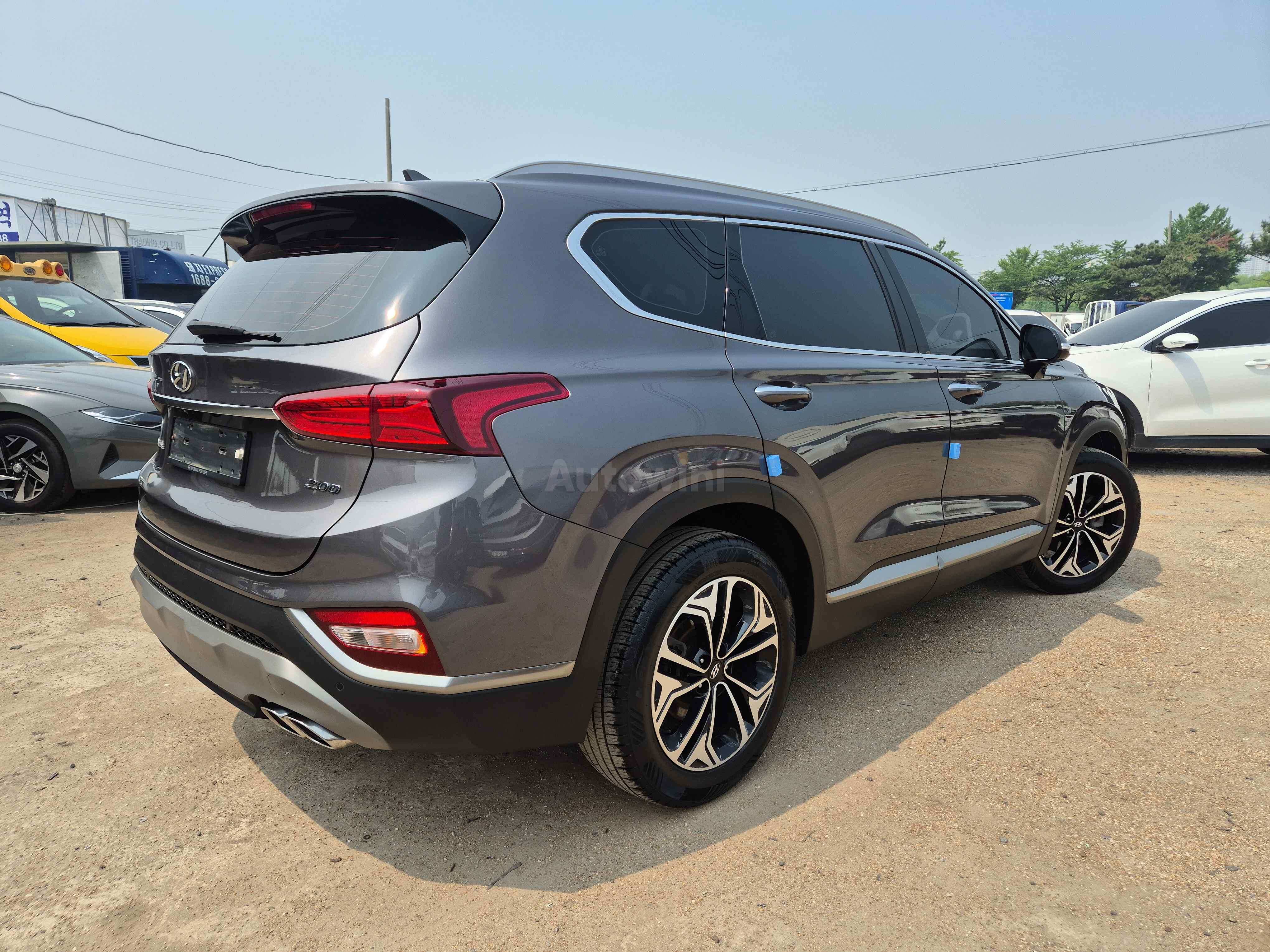2019 HYUNDAI SANTAFE VIN: KMHS381BBKU065652