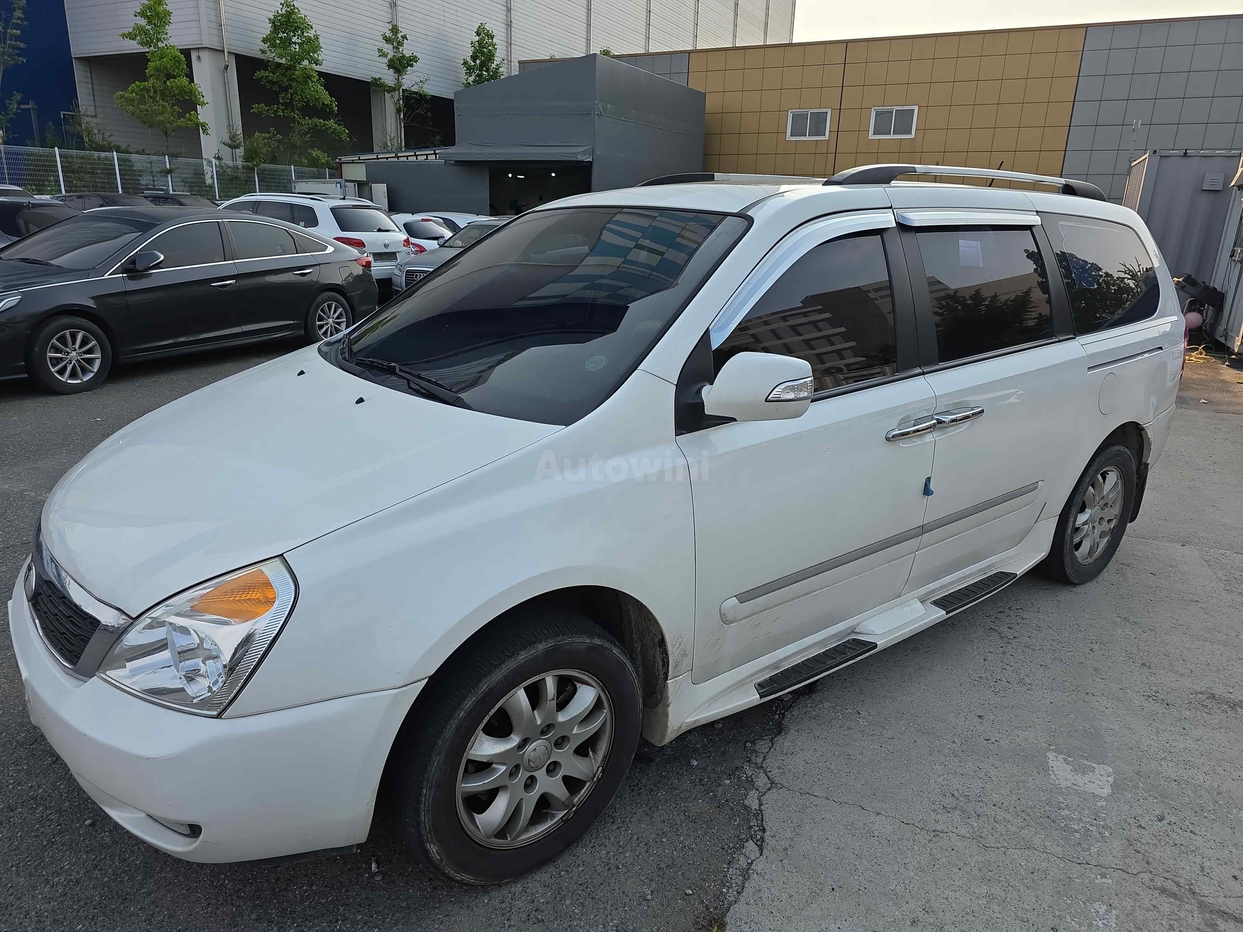 2013 KIA CARNIVAL VIN: KNHMD376BDS512885