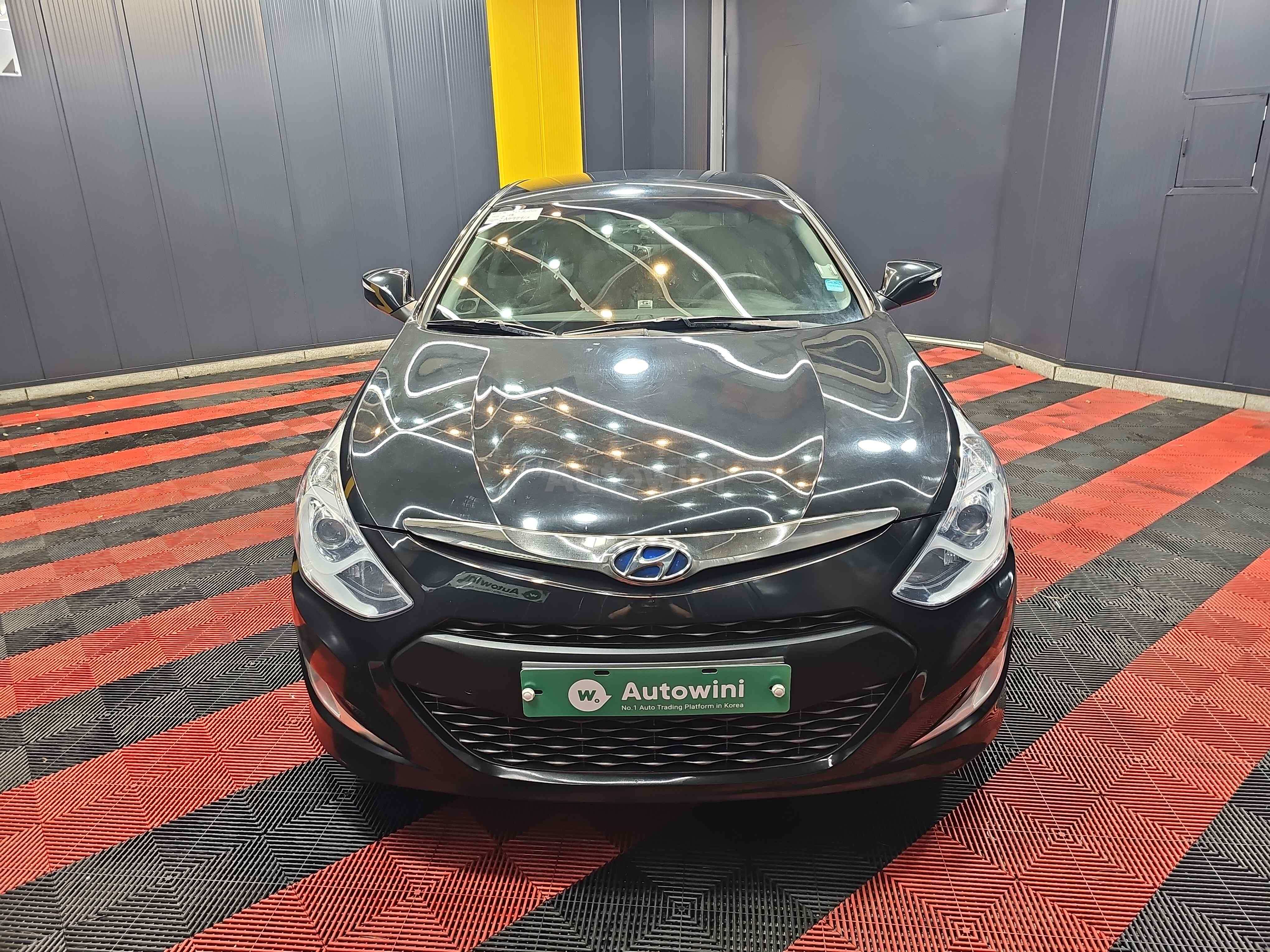 2014 HYUNDAI SONATA VIN: KMHEA415BEA097913