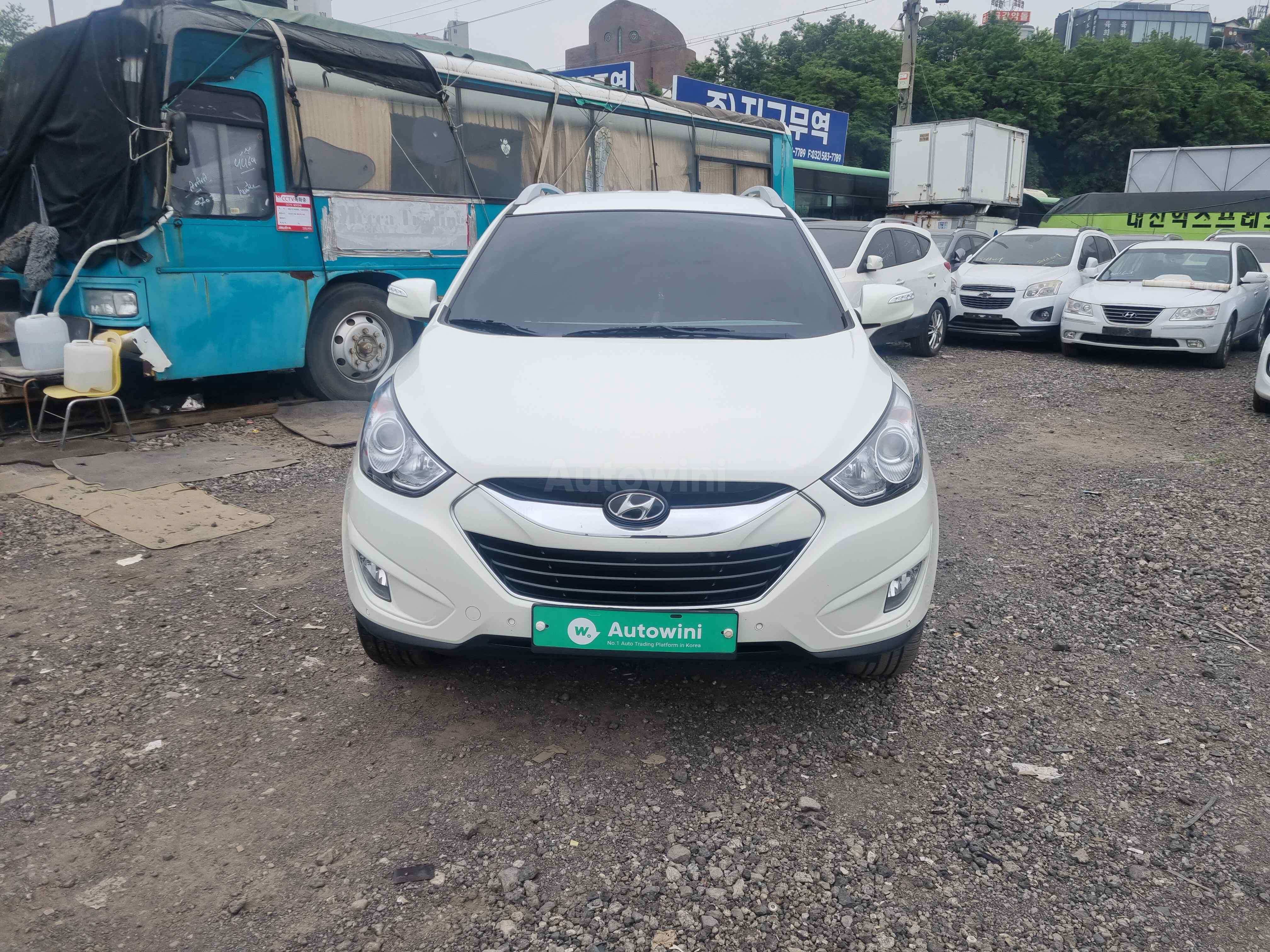2012 HYUNDAI TUCSON VIN: KMHJU81VBCU357972