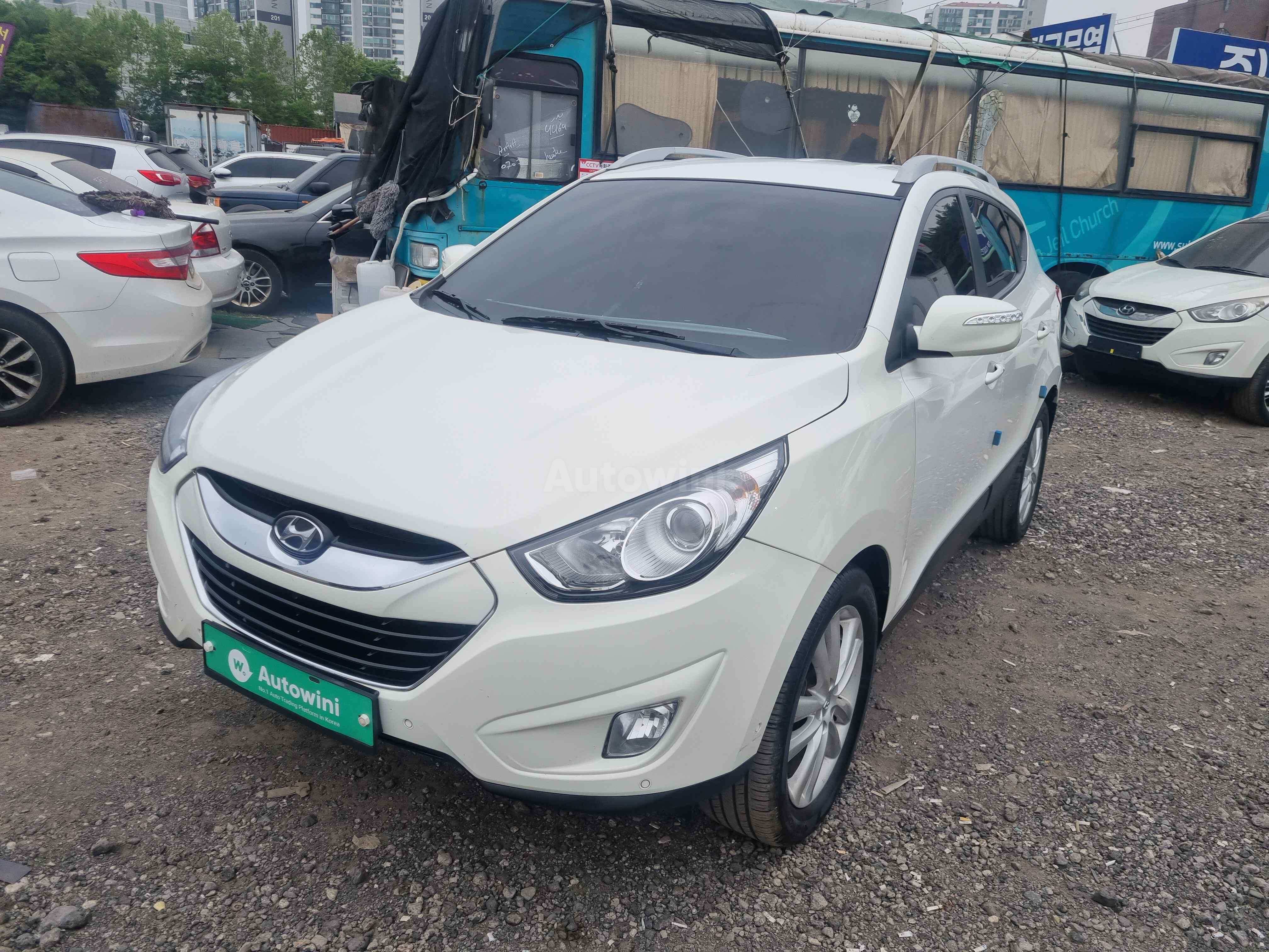 2012 HYUNDAI TUCSON VIN: KMHJU81VBCU357972