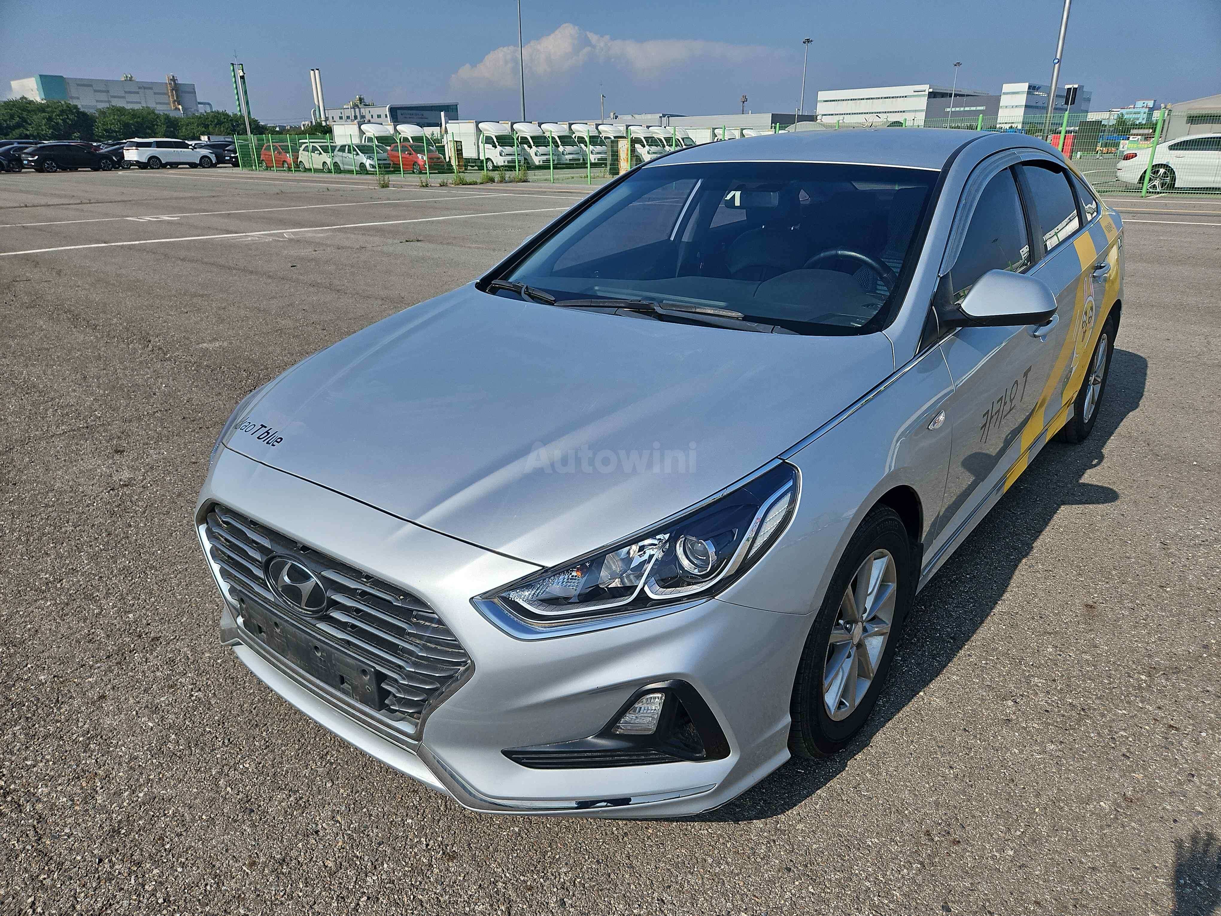2018 HYUNDAI SONATA VIN: KMHE341DBJA386840