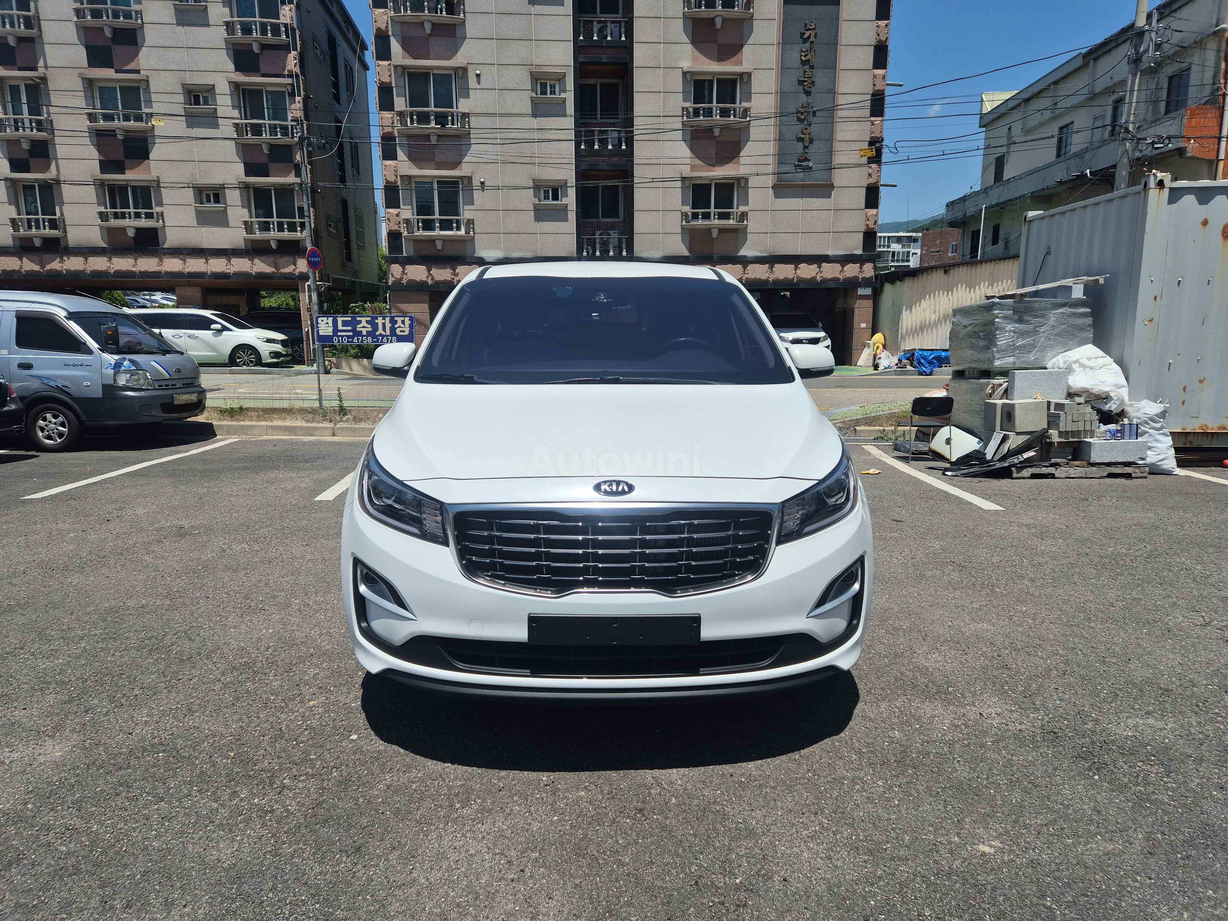 2019 KIA CARNIVAL VIN: KNHMF37ABKS506073
