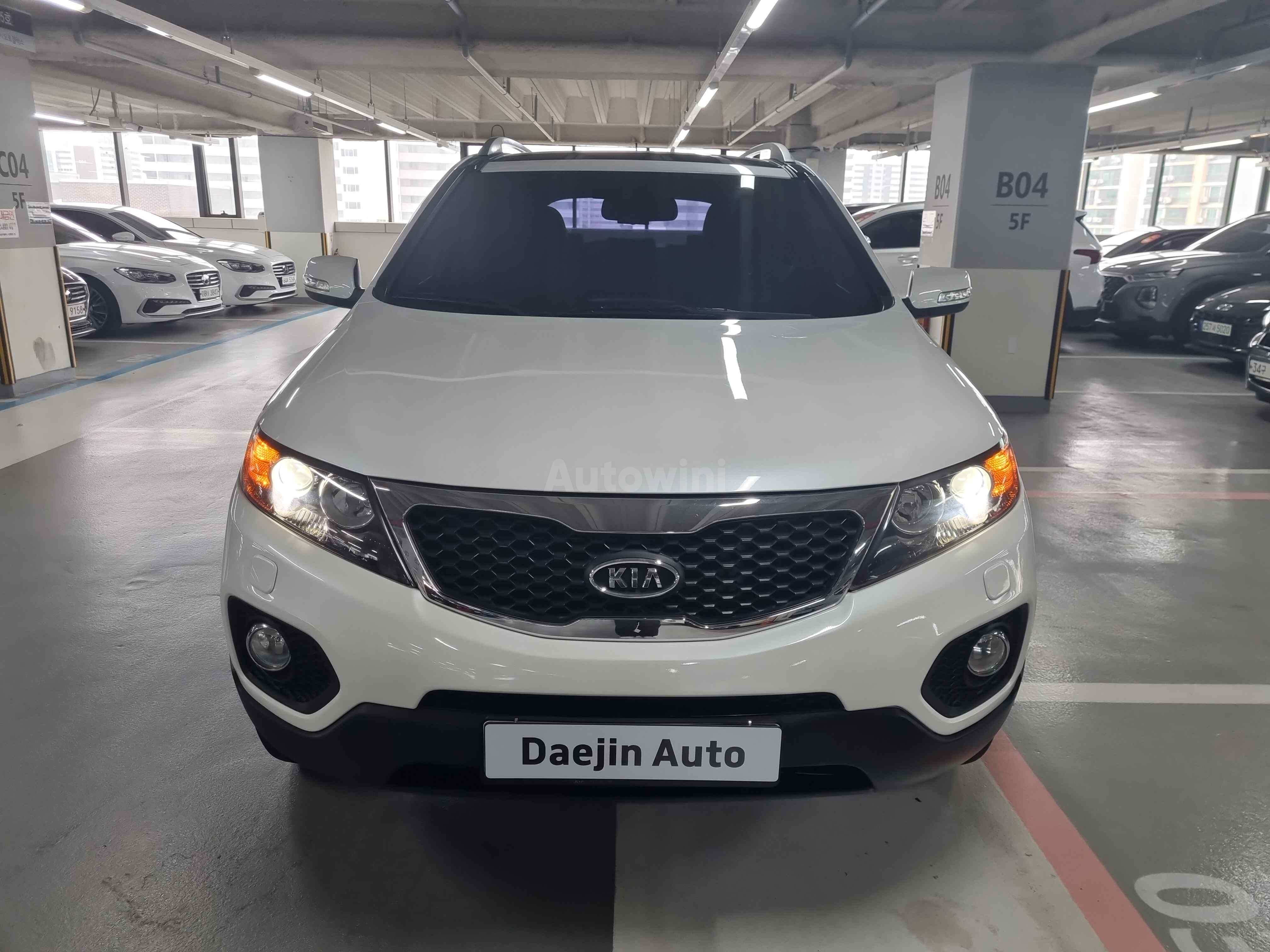 2012 KIA SORENTO VIN: KNAKU814DCA339677
