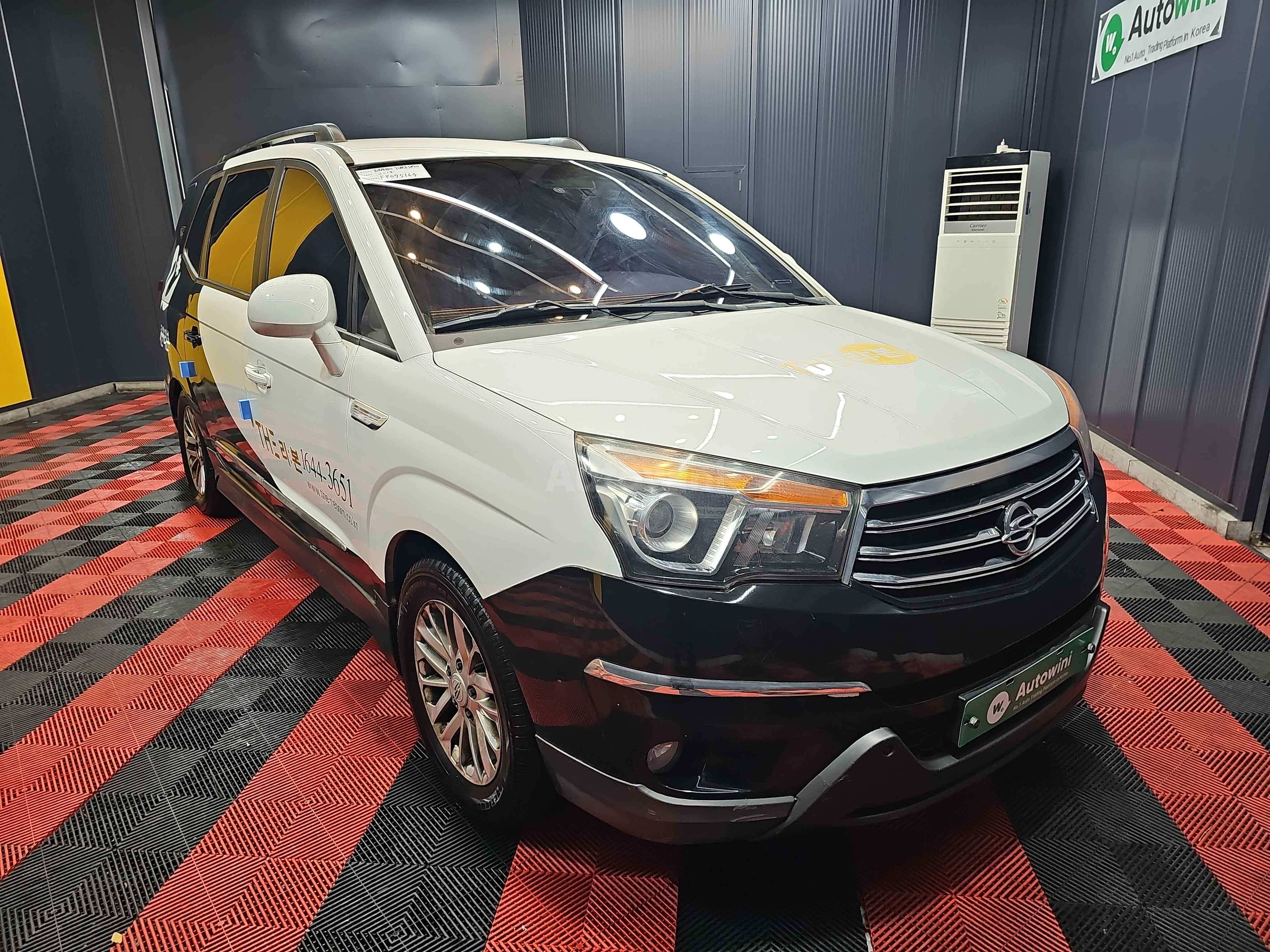2014 KGM (SSANGYONG) KORANDO VIN: KPDKFDNN1EP075164