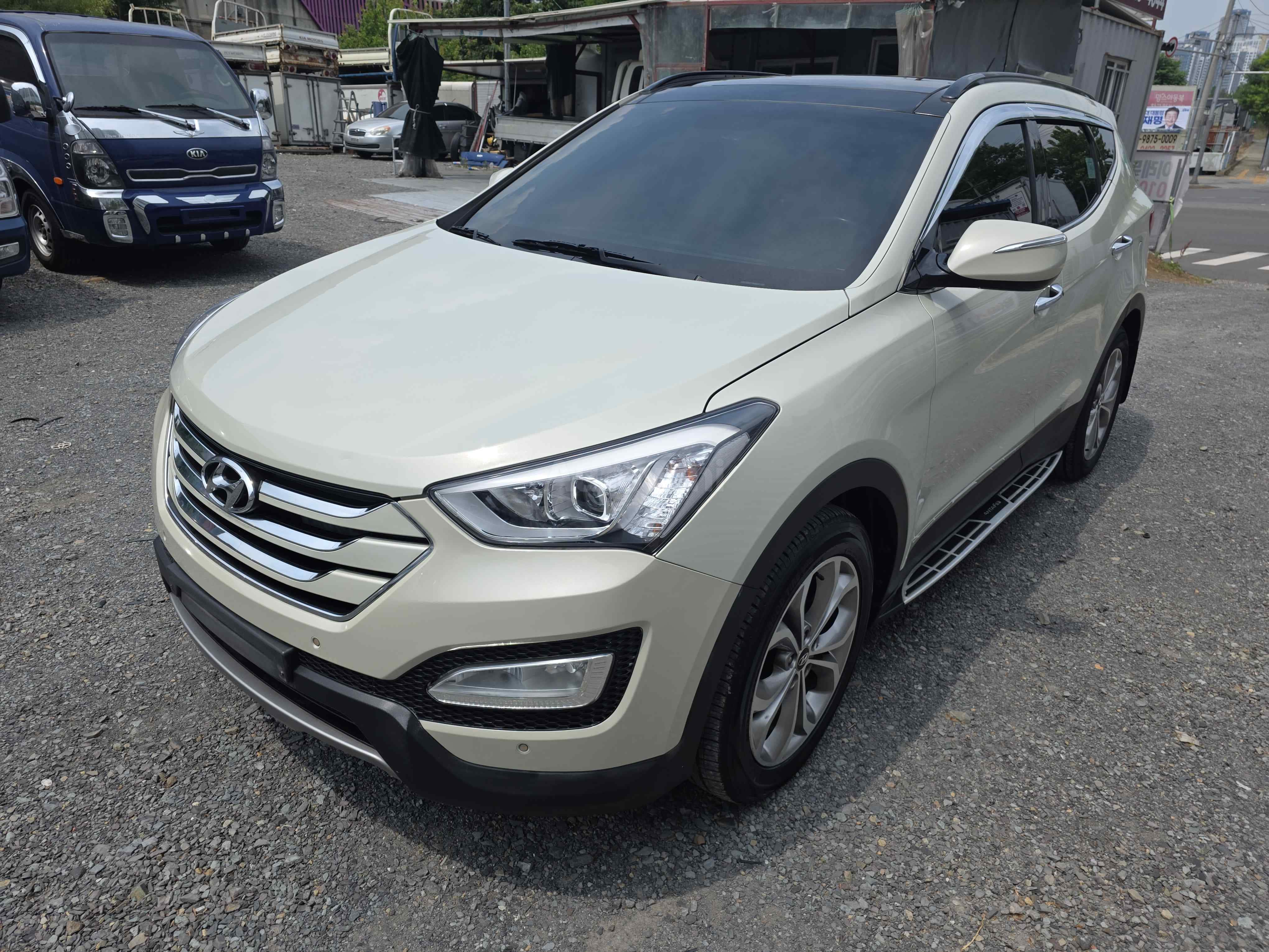 2013 HYUNDAI SANTAFE VIN: KMHSW81XDDU125208