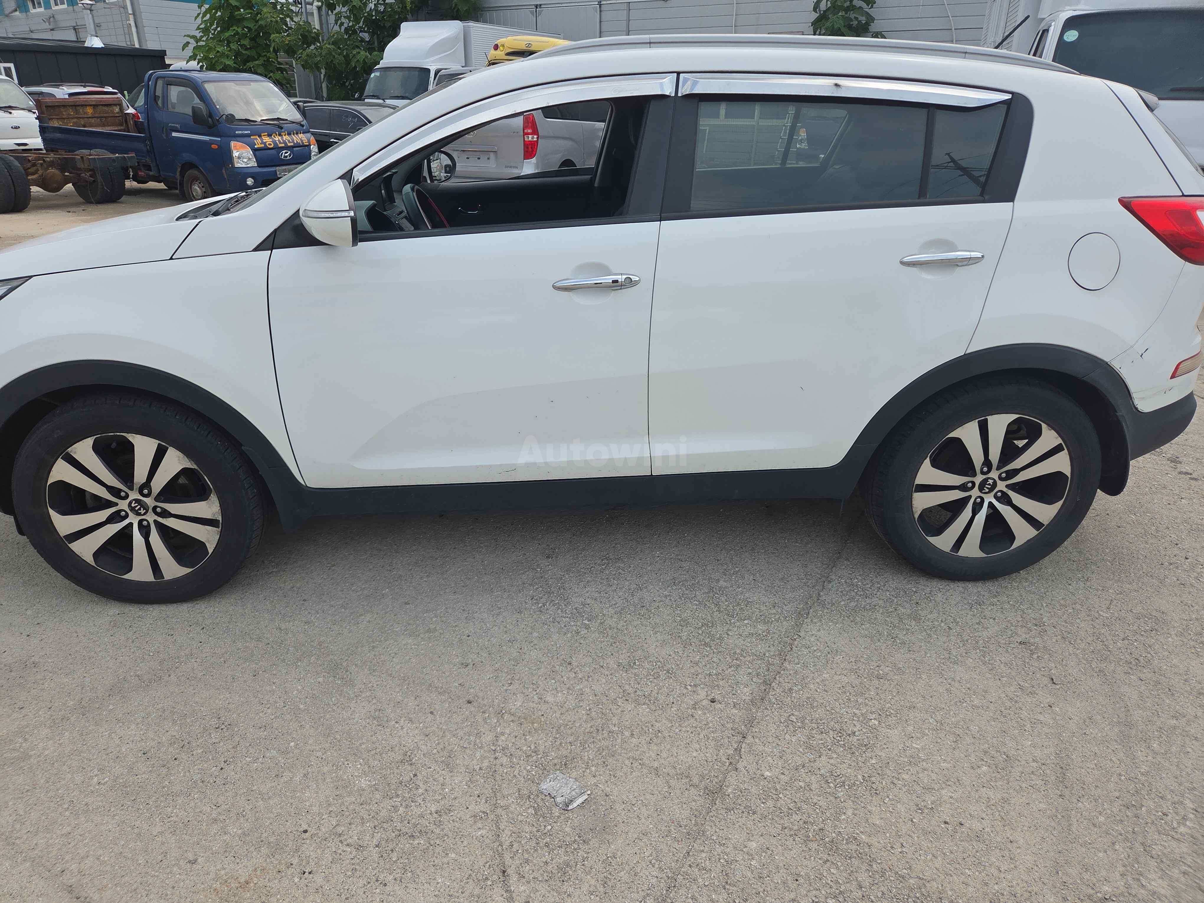 2012 KIA SPORTAGE VIN: KNAPC813DCK131159