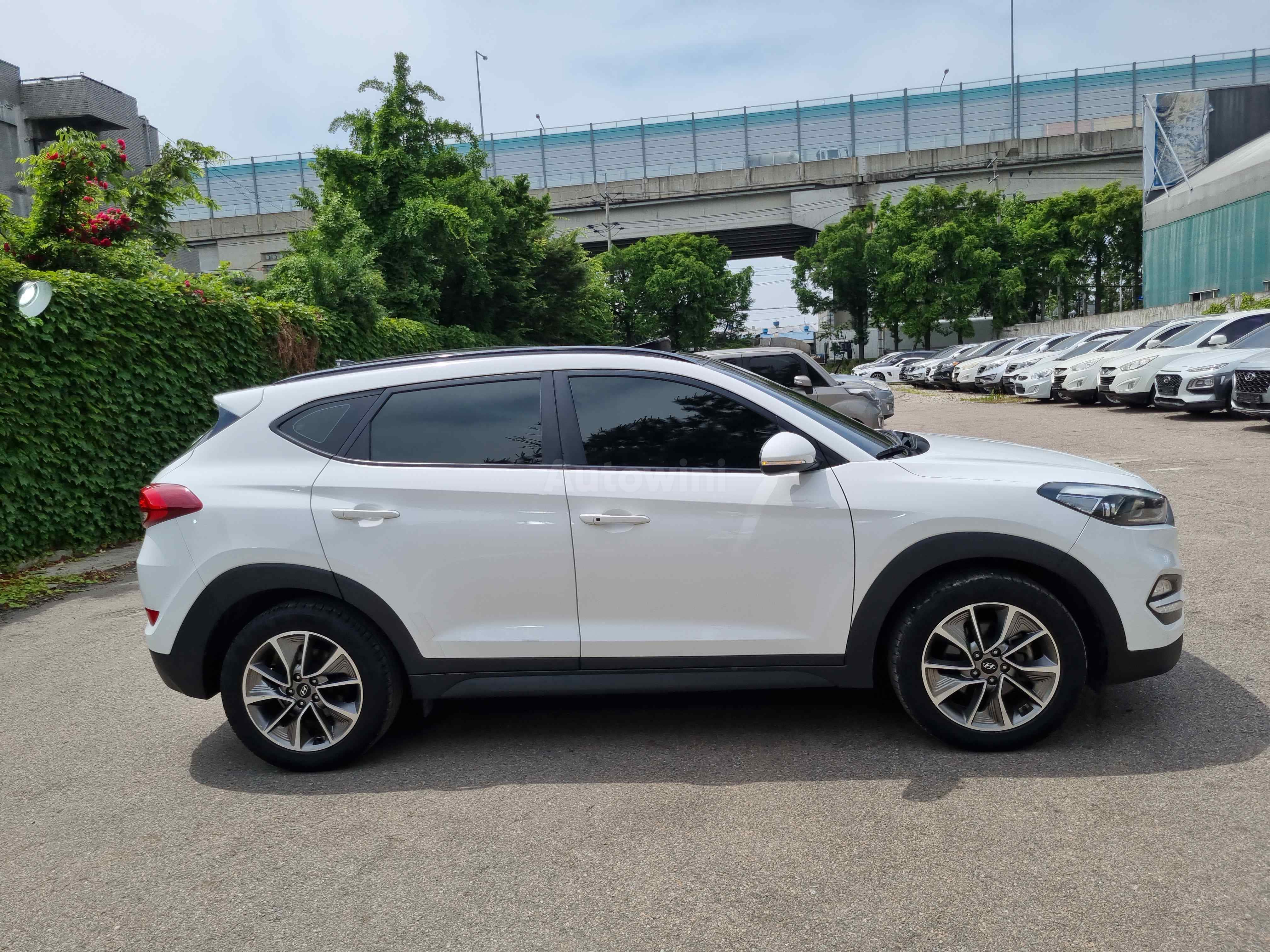 2018 HYUNDAI TUCSON VIN: KMHJ381ADJU710965
