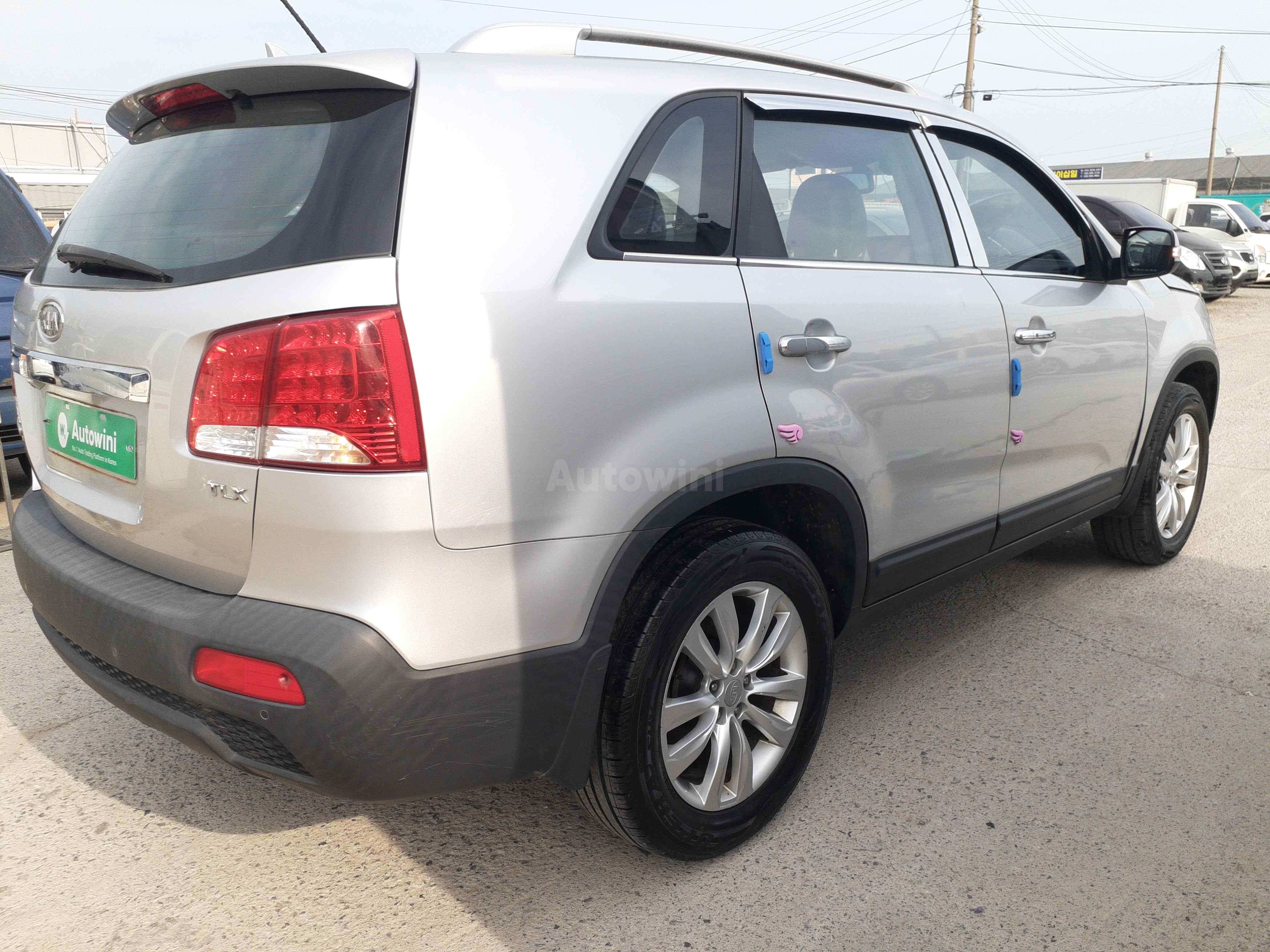 2010 KIA SORENTO VIN: KNAKU815BAA056403