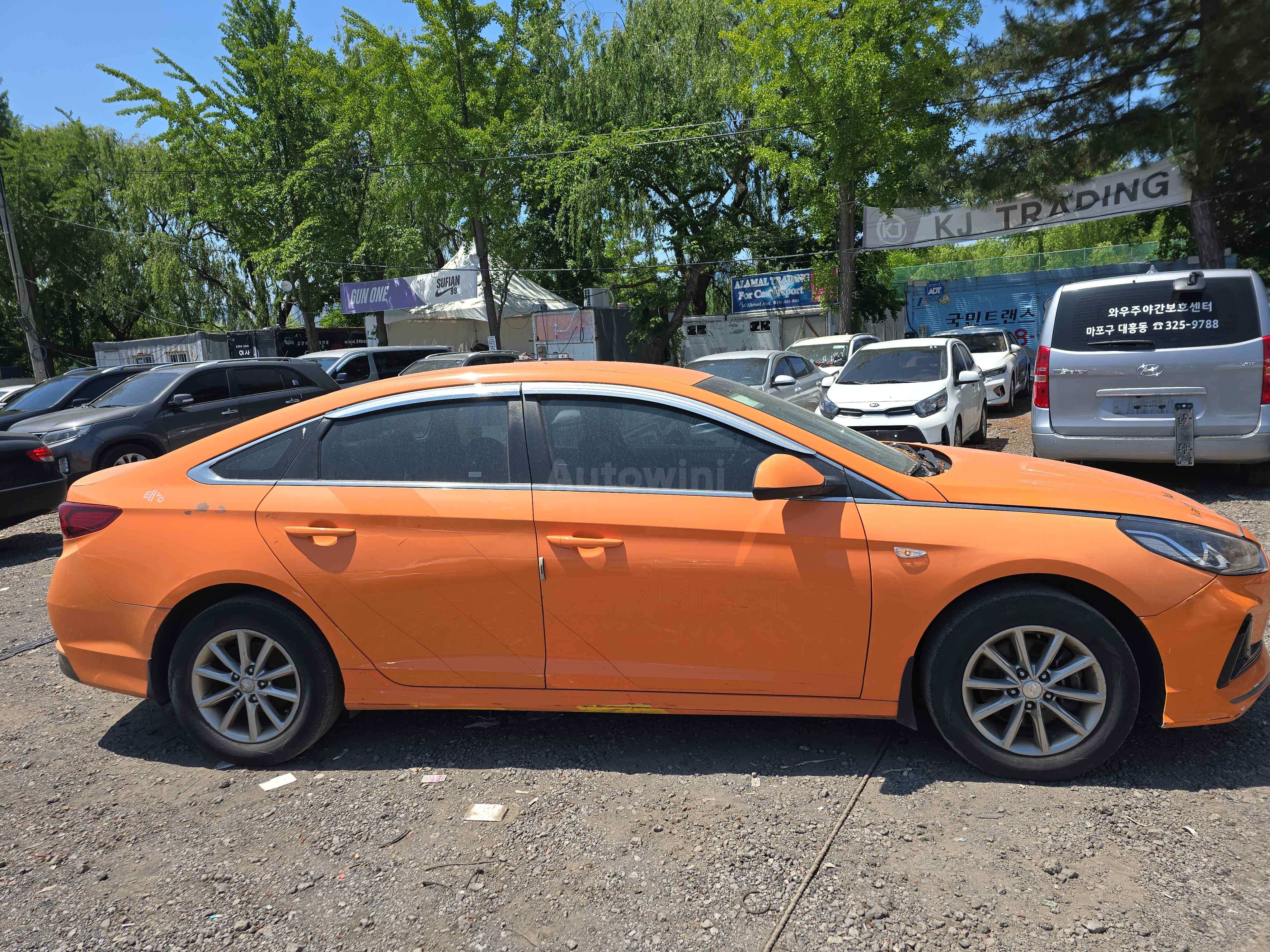 2019 HYUNDAI SONATA VIN: KMHE341DBKA544974