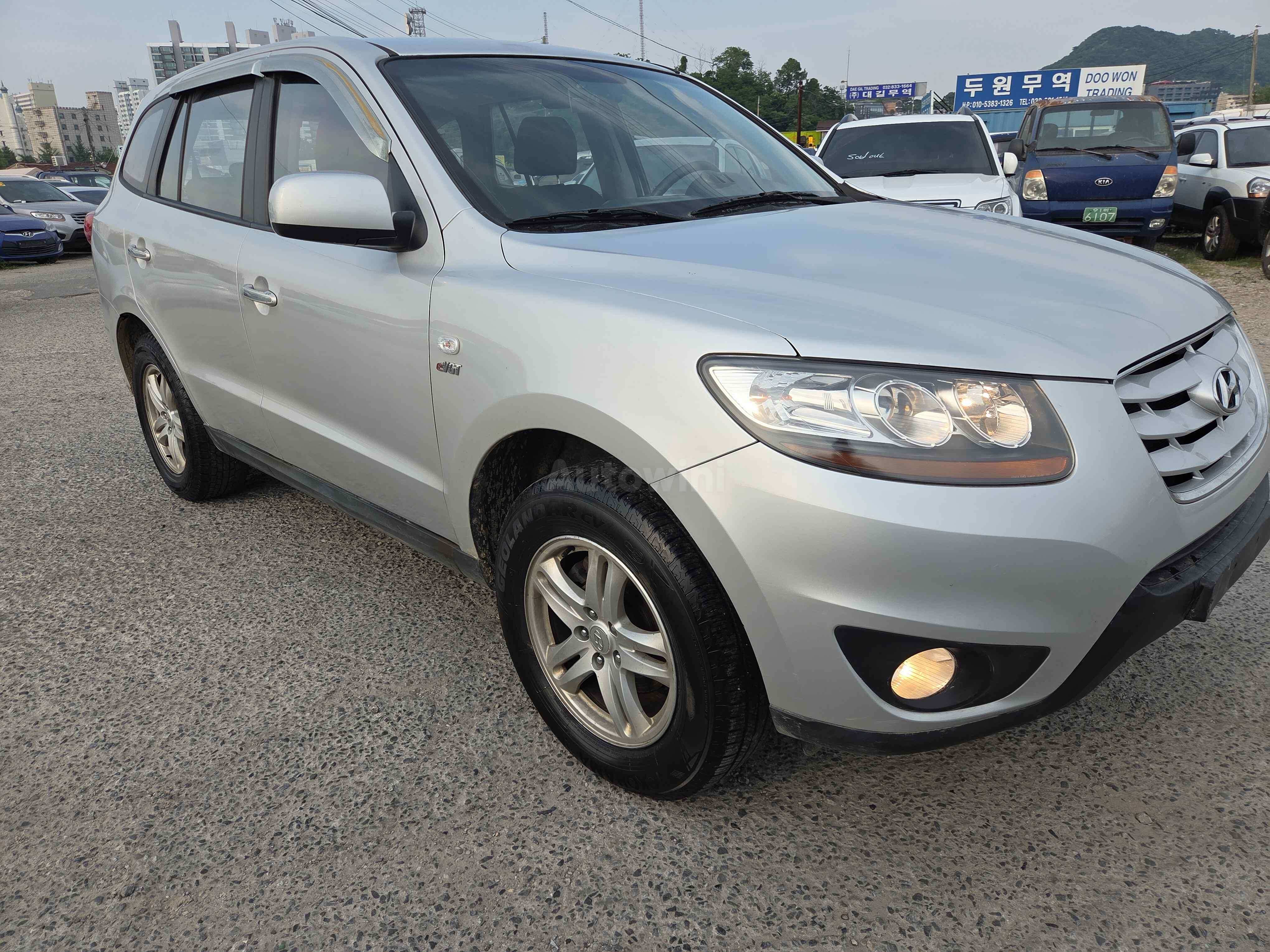 2011 HYUNDAI SANTAFE VIN: KMHSH81XCBU642035
