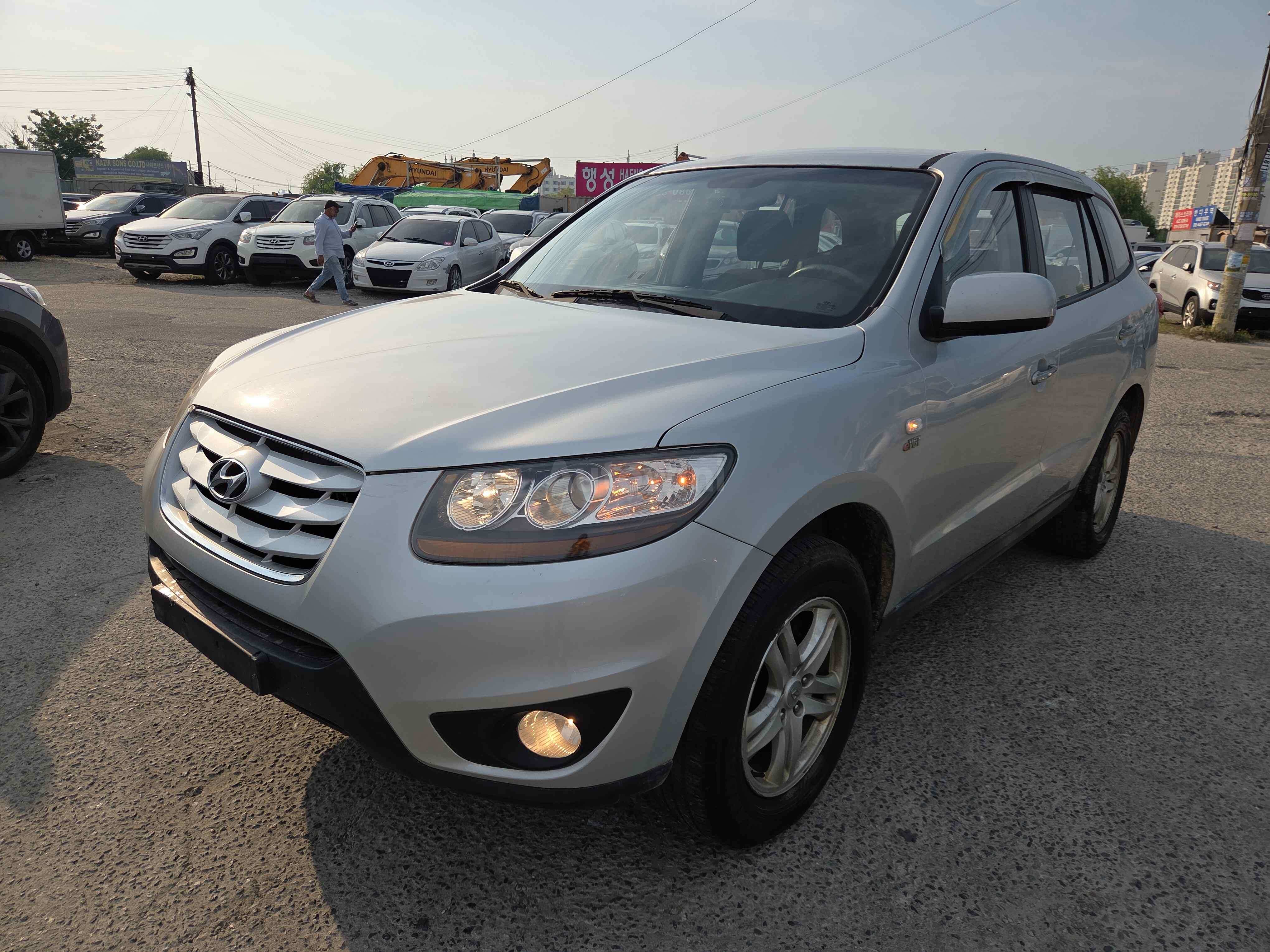 2011 HYUNDAI SANTAFE VIN: KMHSH81XCBU642035