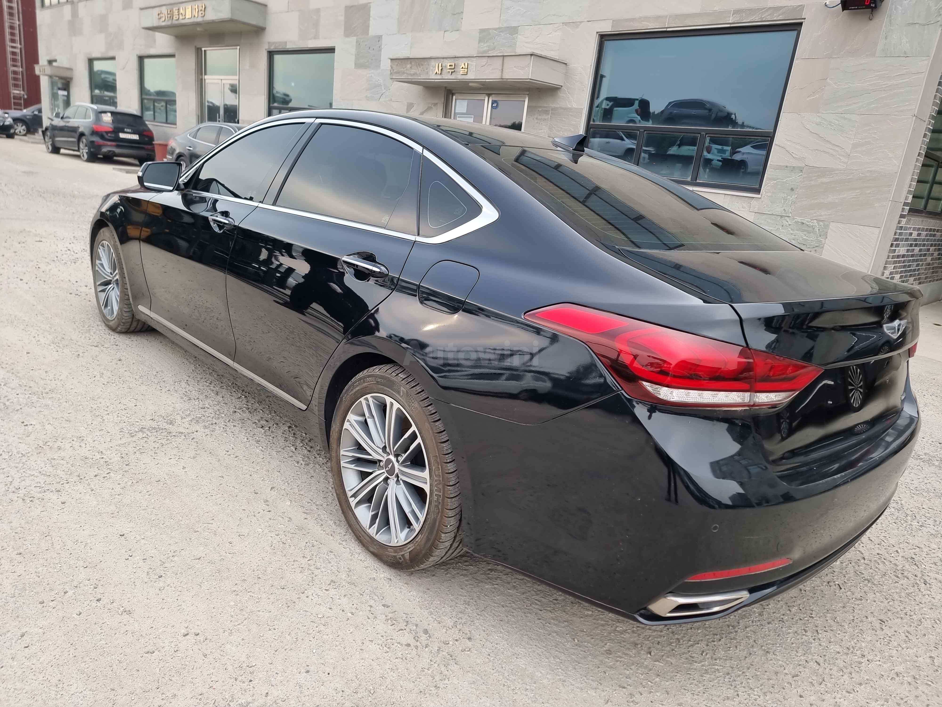2015 HYUNDAI GENESIS VIN: KMHGL41DDFU056267