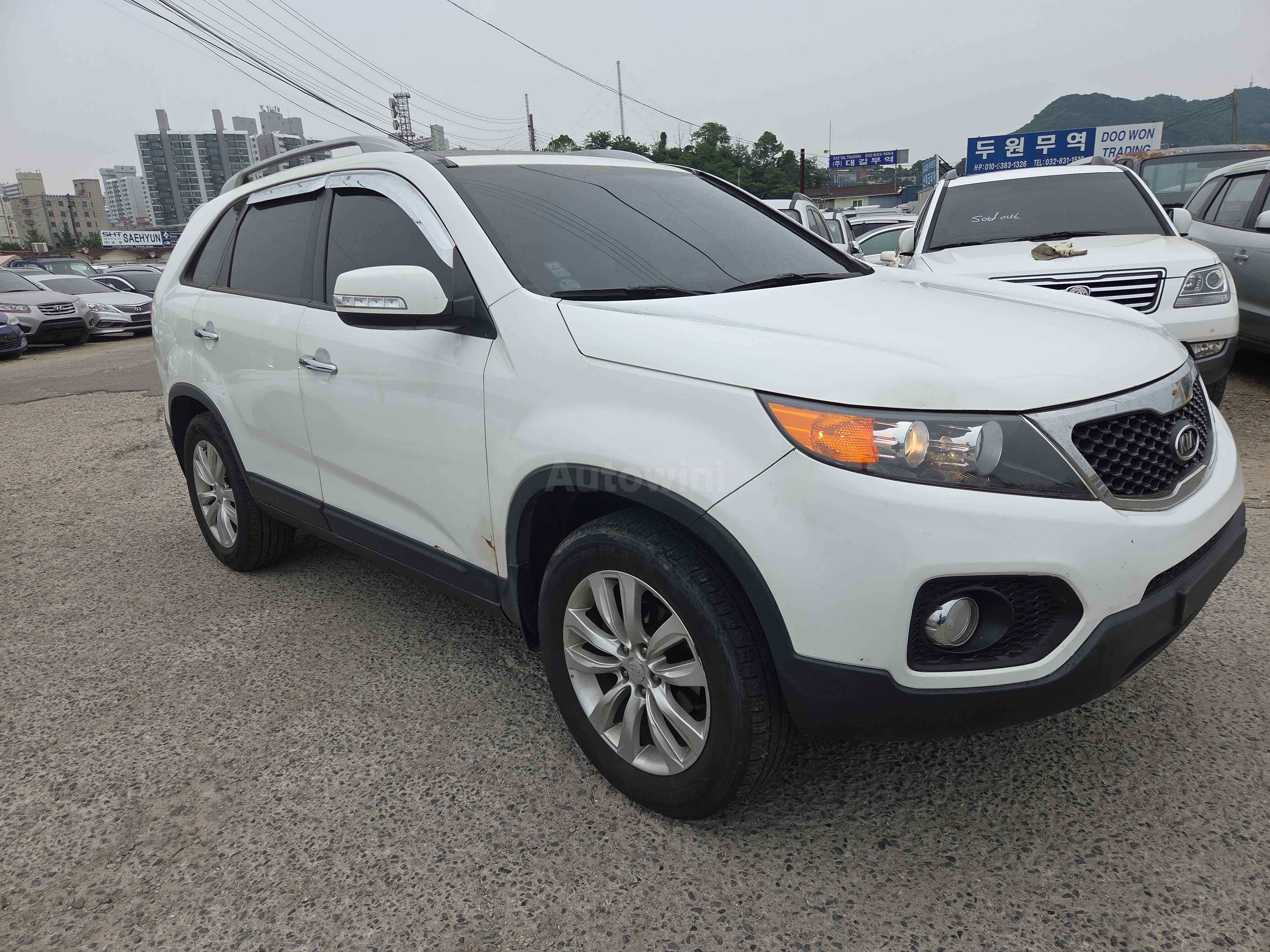2010 KIA SORENTO VIN: KNAKU814BAA019324