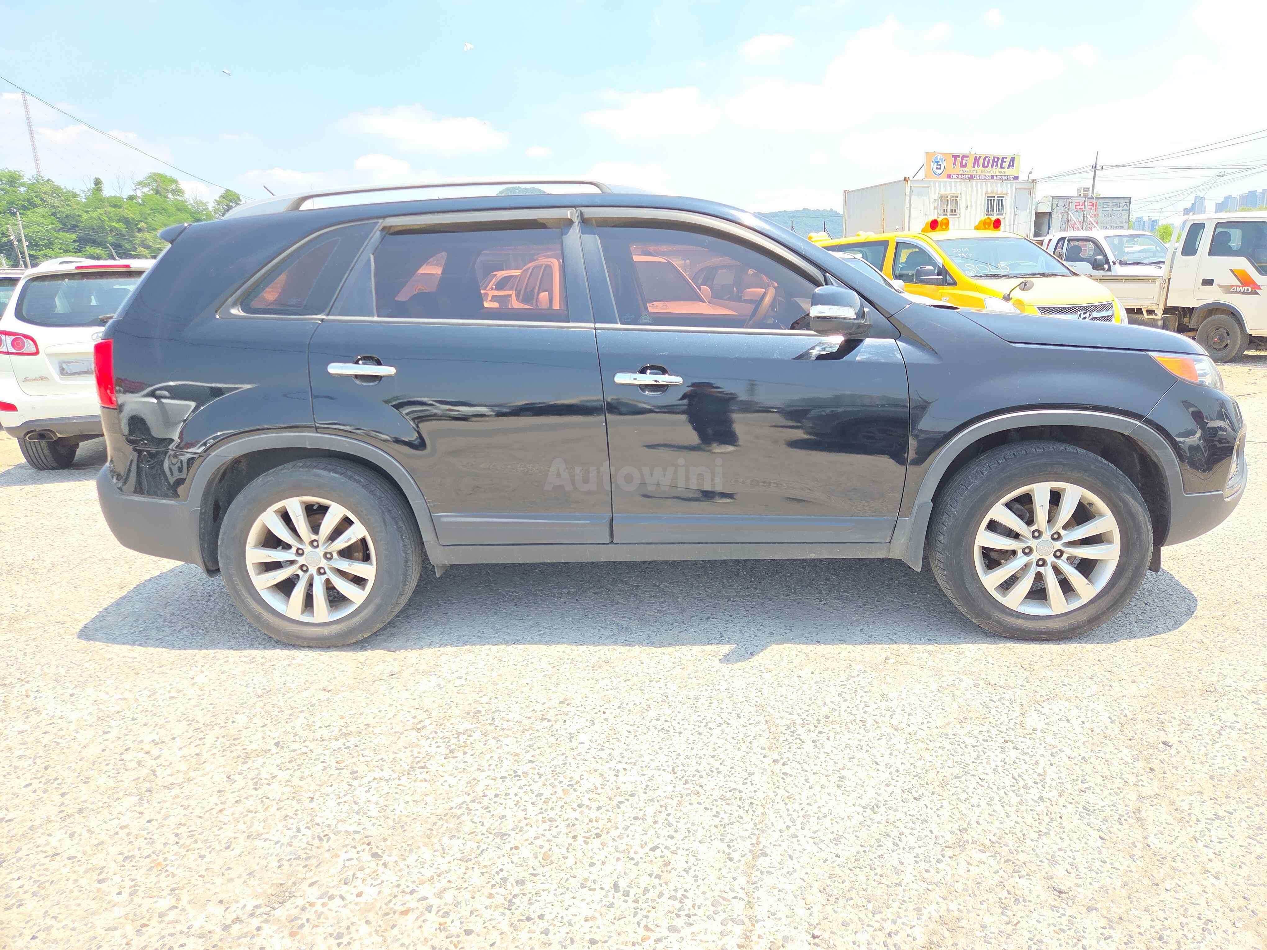 2010 KIA SORENTO VIN: KNAKU815BAA029524