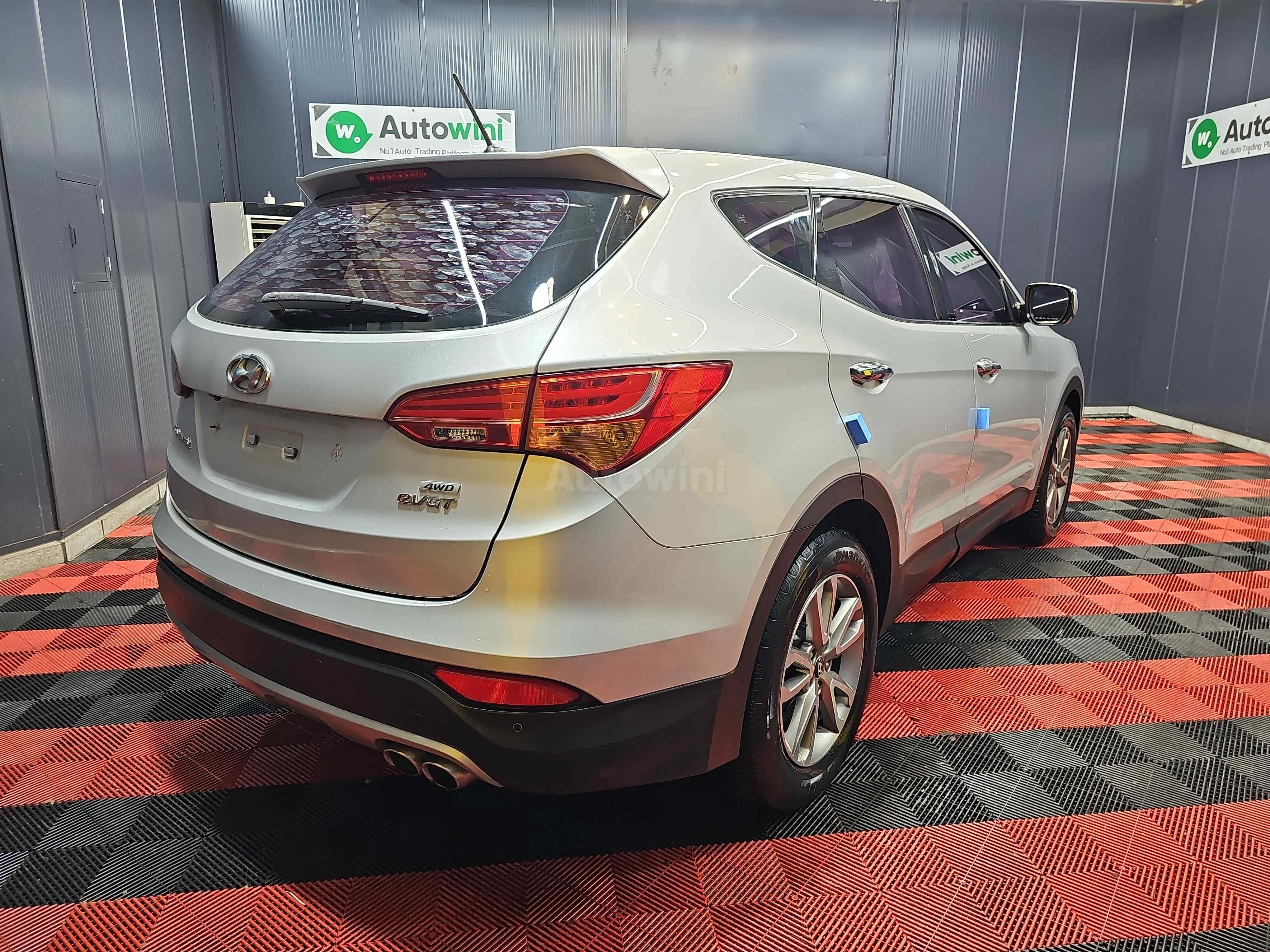 2013 HYUNDAI SANTAFE VIN: KMHSU81XDDU037134