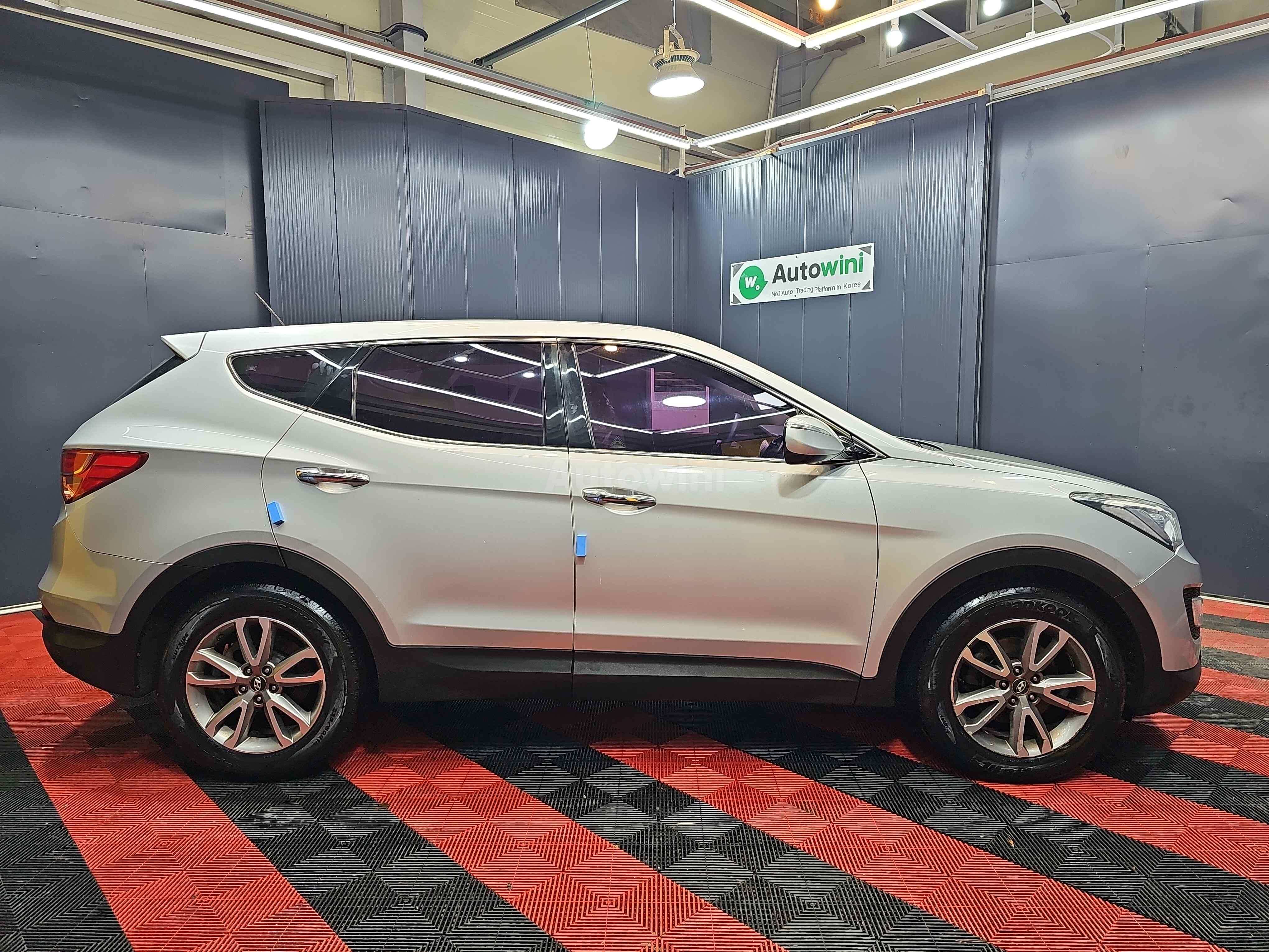 2013 HYUNDAI SANTAFE VIN: KMHSU81XDDU037134
