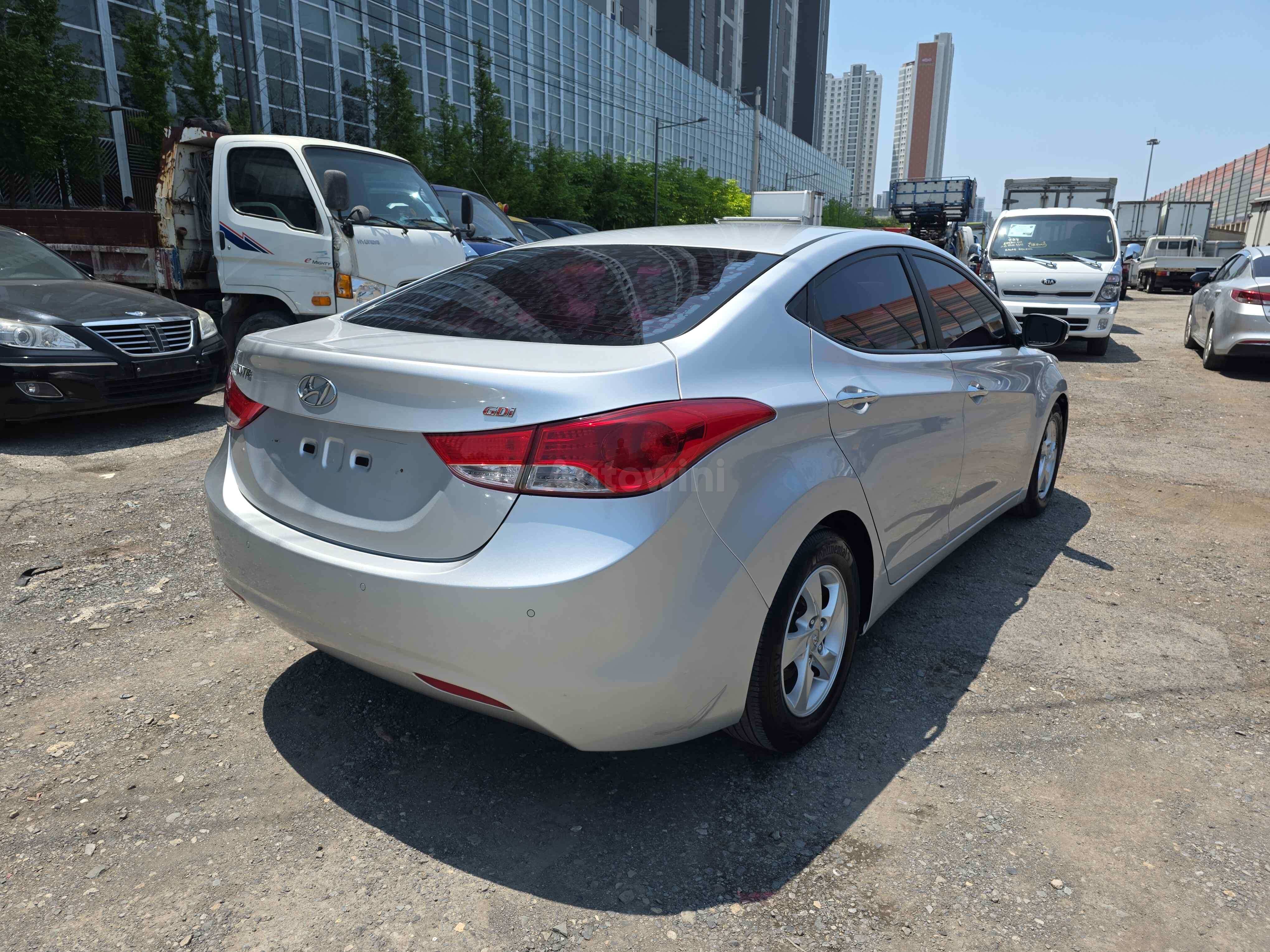 2014 HYUNDAI AVANTE VIN: KMHDG41DBEU859228