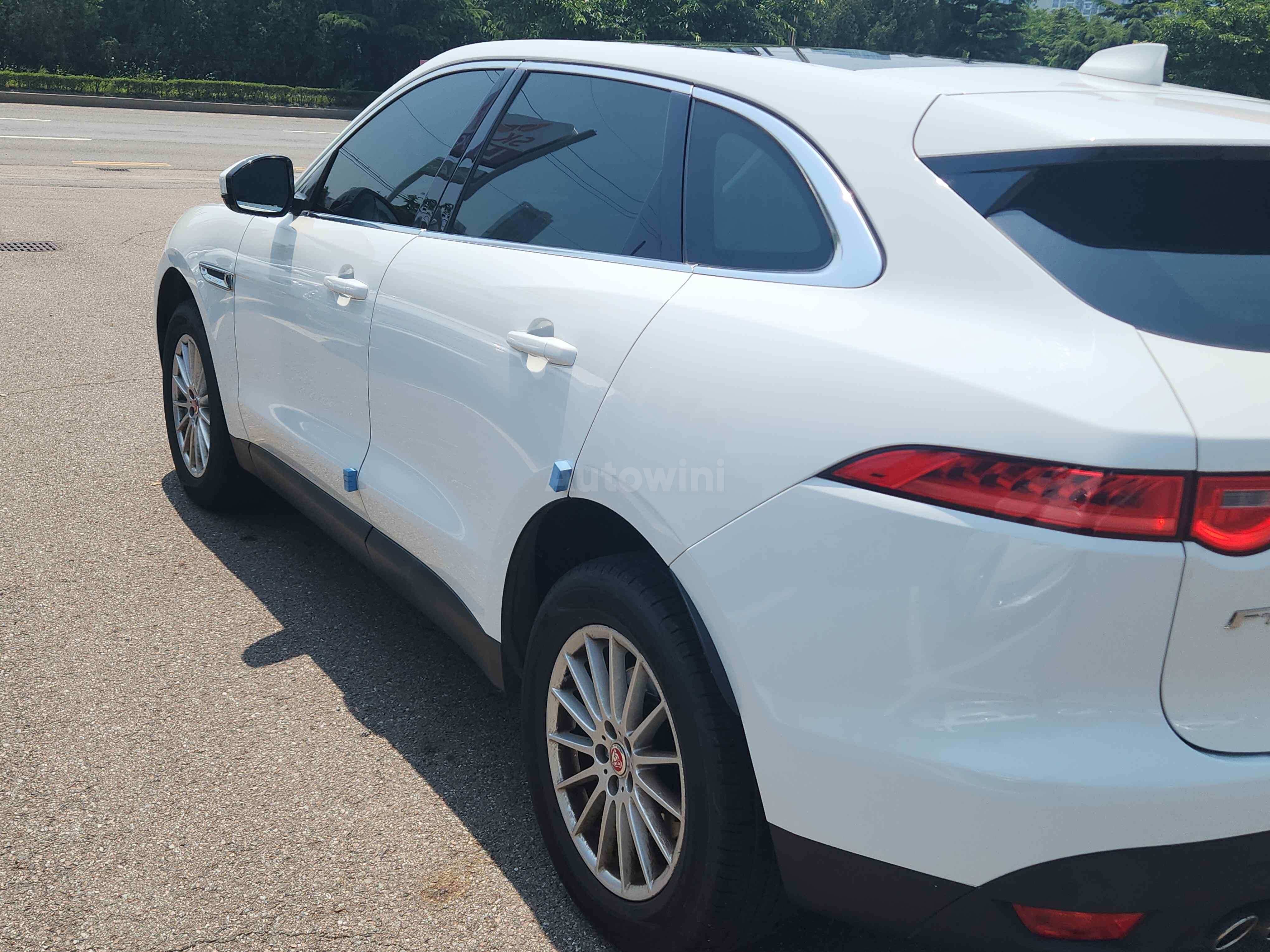2018 JAGUAR F-PACE VIN: SADCA2BN8JA265385