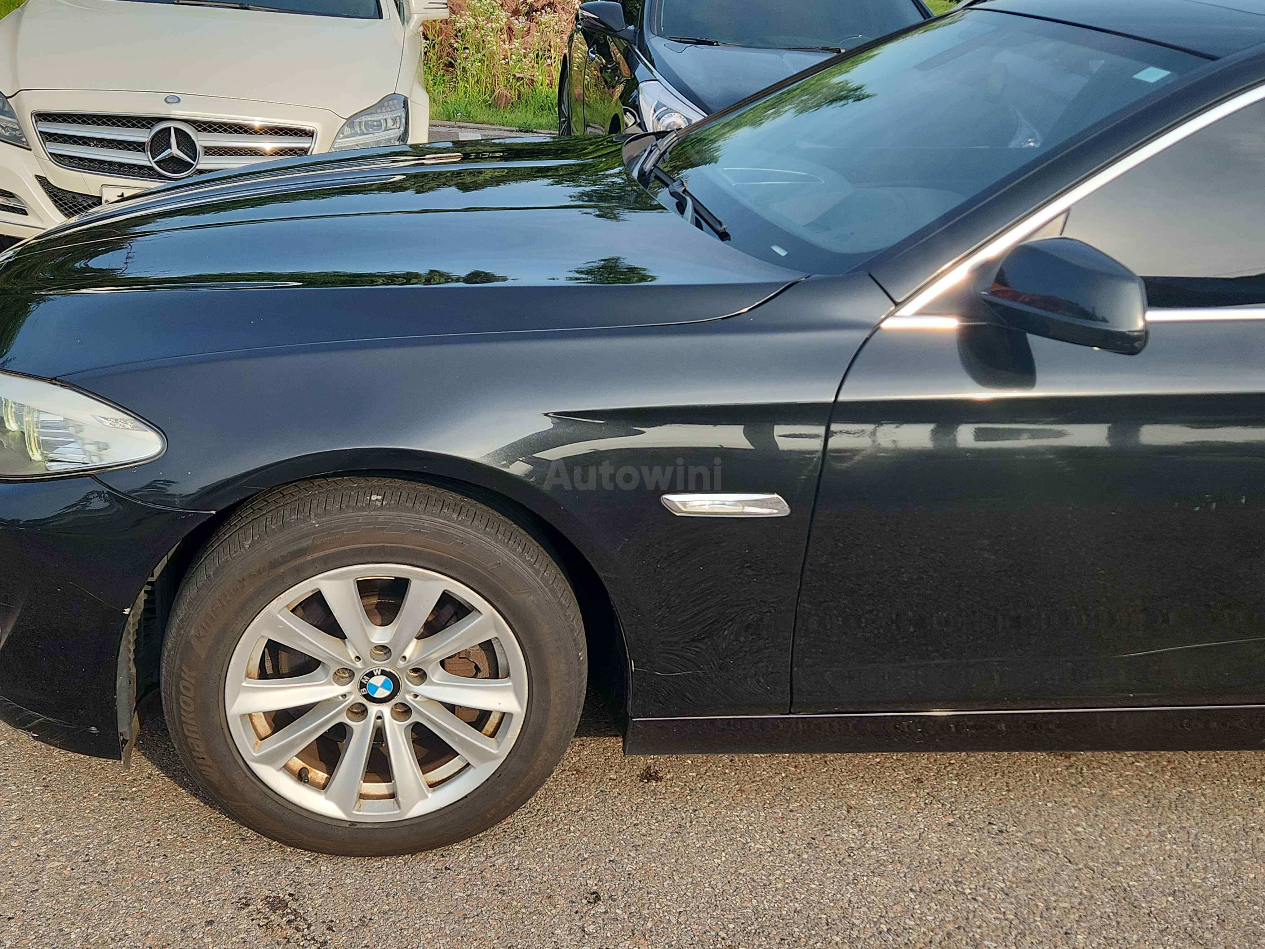 2011 BMW 5 SERIES VIN: WBAFW1107BC660712